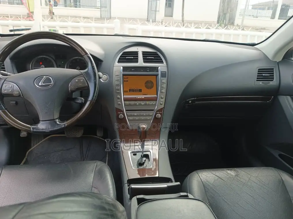 Lexus ES 350 2011 Black