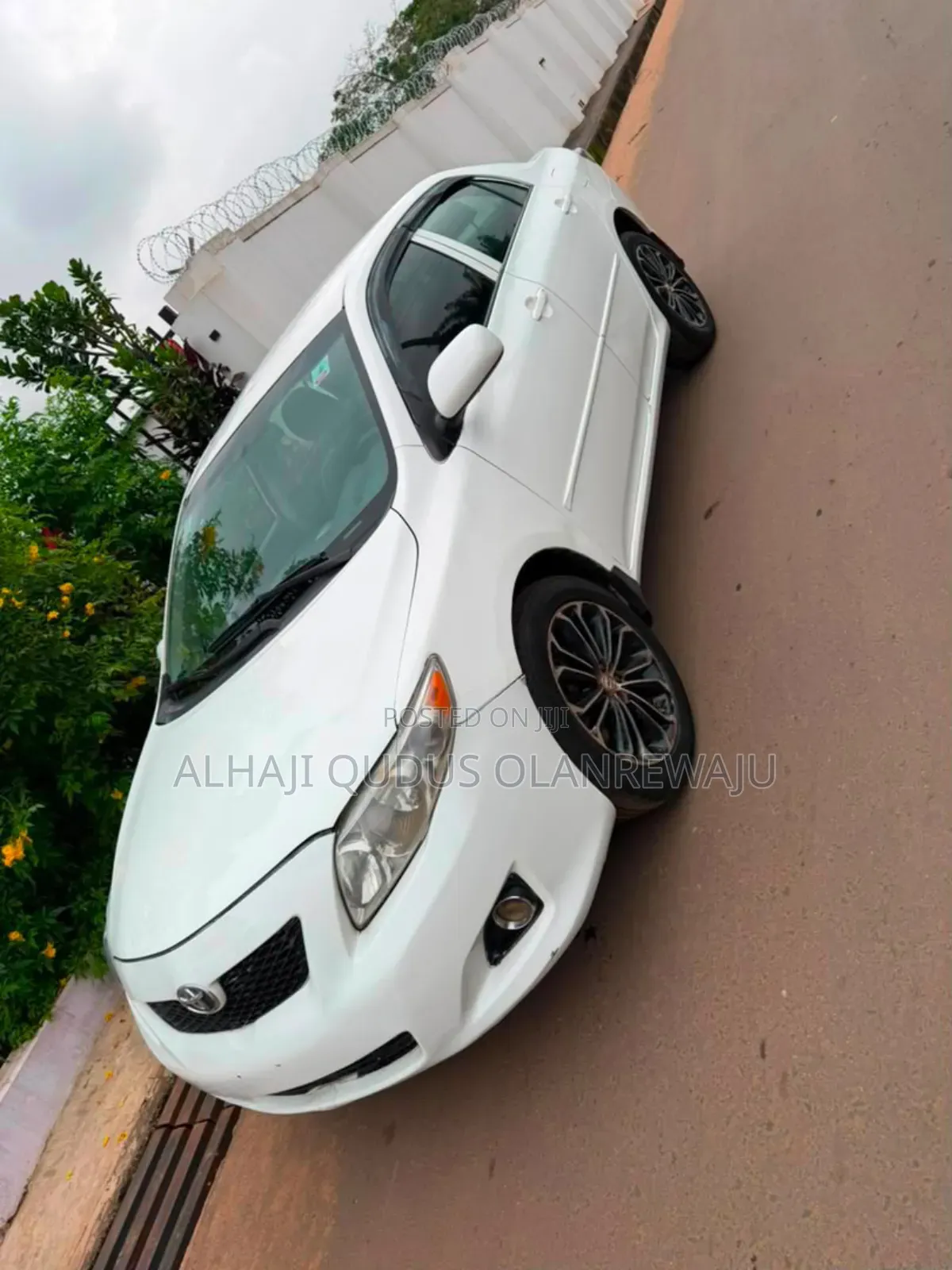 Toyota Corolla LE 4dr Sedan (1.8L 4cyl 4A) 2010 White