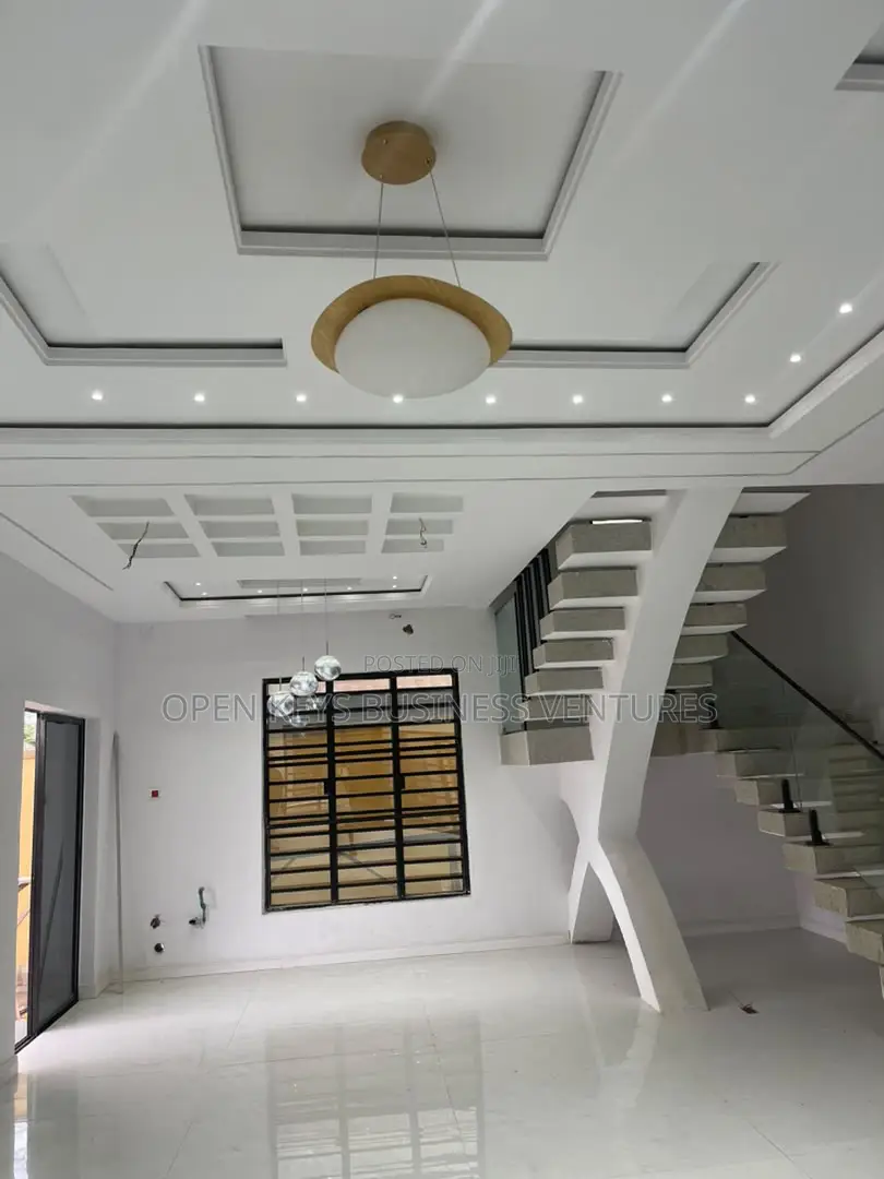 Furnished 4bdrm Duplex in Bodija for sale