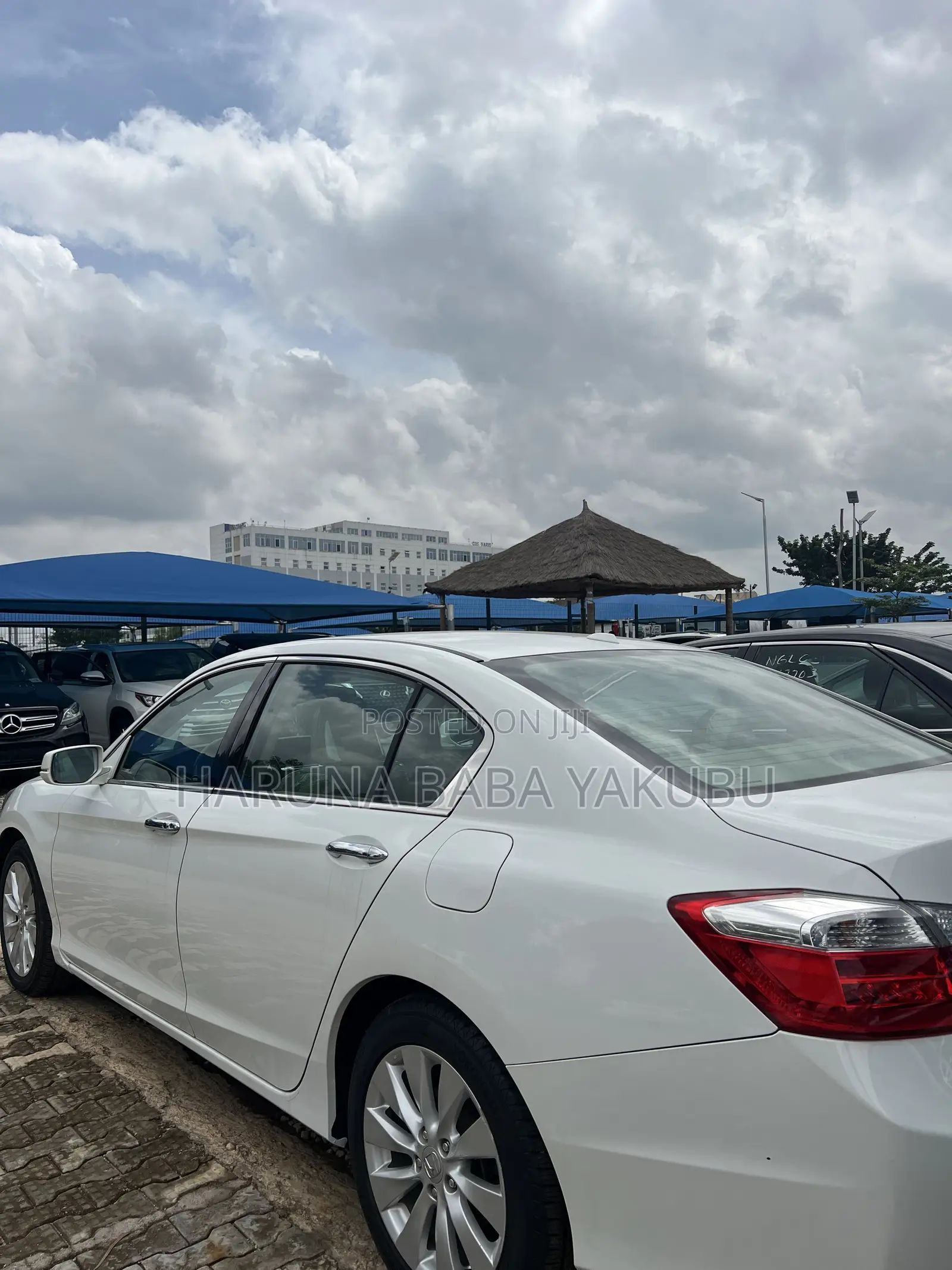 Honda Accord EX-L V-6 4dr Sedan FWD (3.5L 6cyl 6A) 2013 White