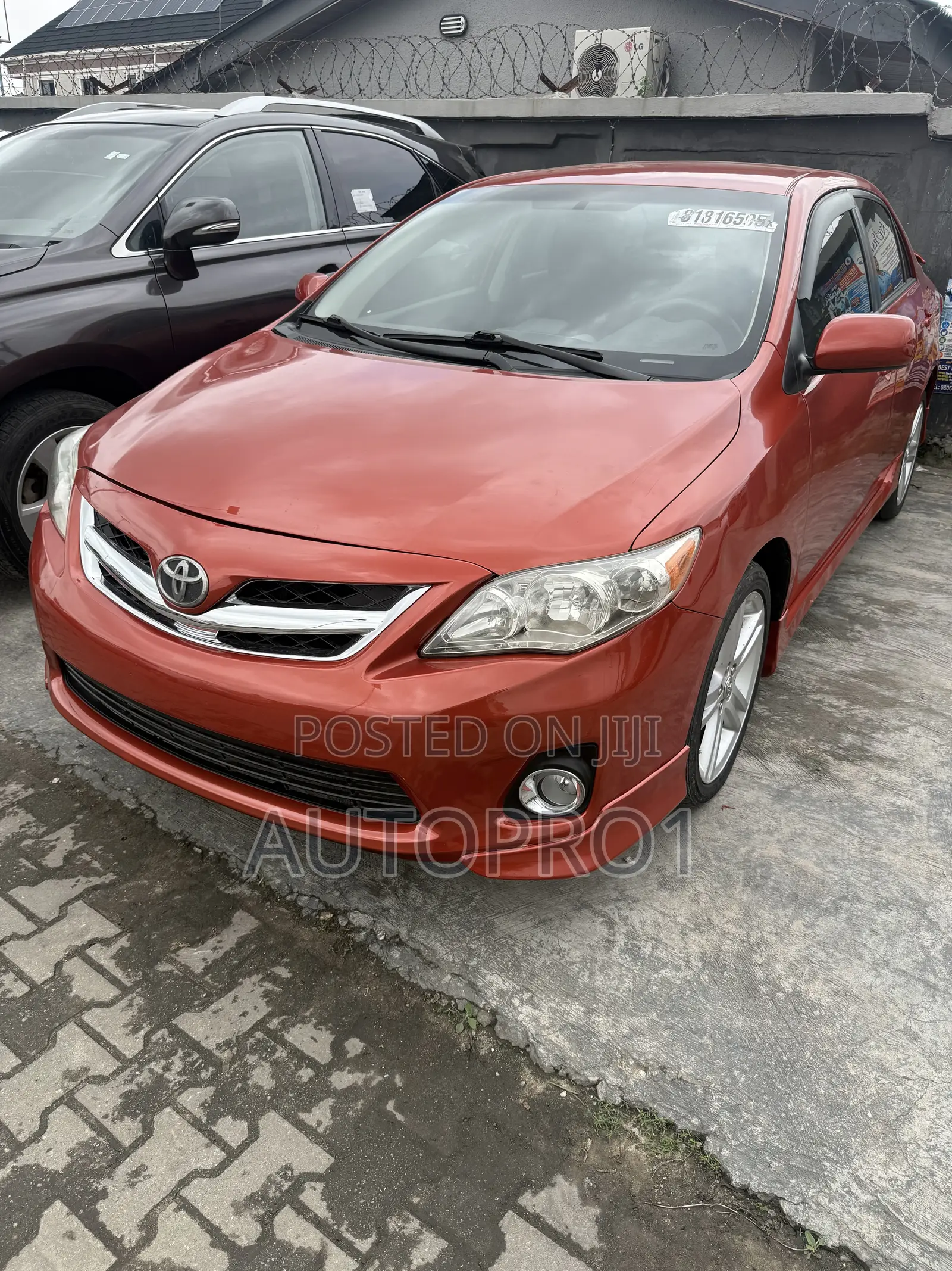 Toyota Corolla LE 4dr Sedan (1.8L 4cyl 4A) 2013 Orange
