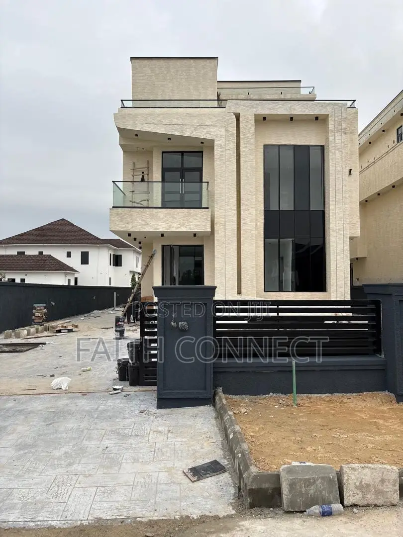 5bdrm Duplex in Ajah for sale
