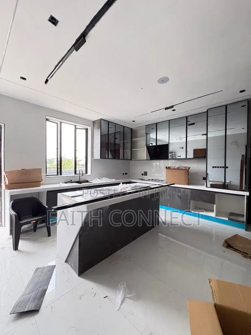 5bdrm Duplex in Ajah for sale