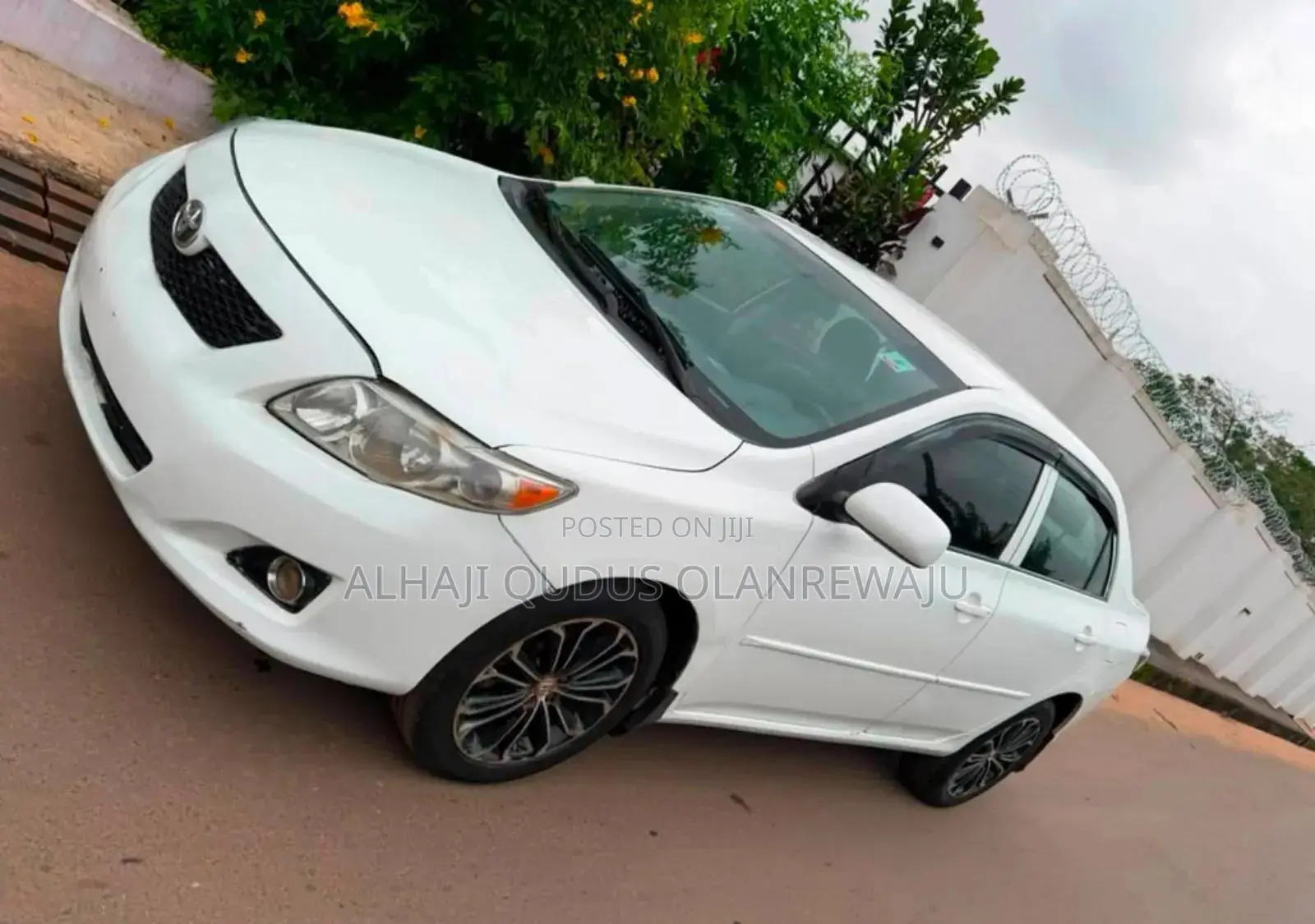 Toyota Corolla LE 4dr Sedan (1.8L 4cyl 4A) 2010 White