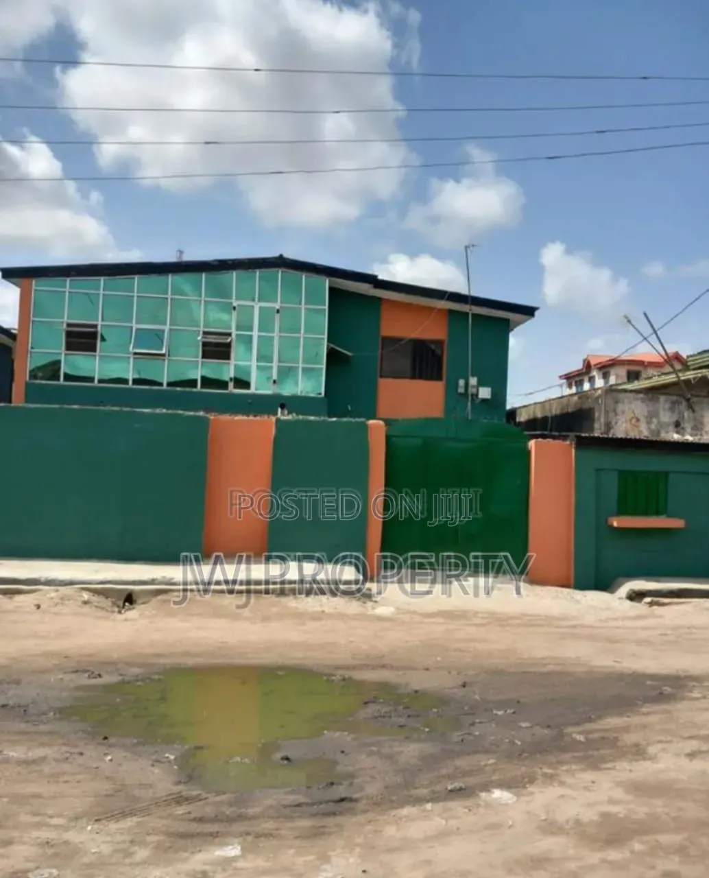 14bdrm Block of Flats in White House, Okokomaiko for sale