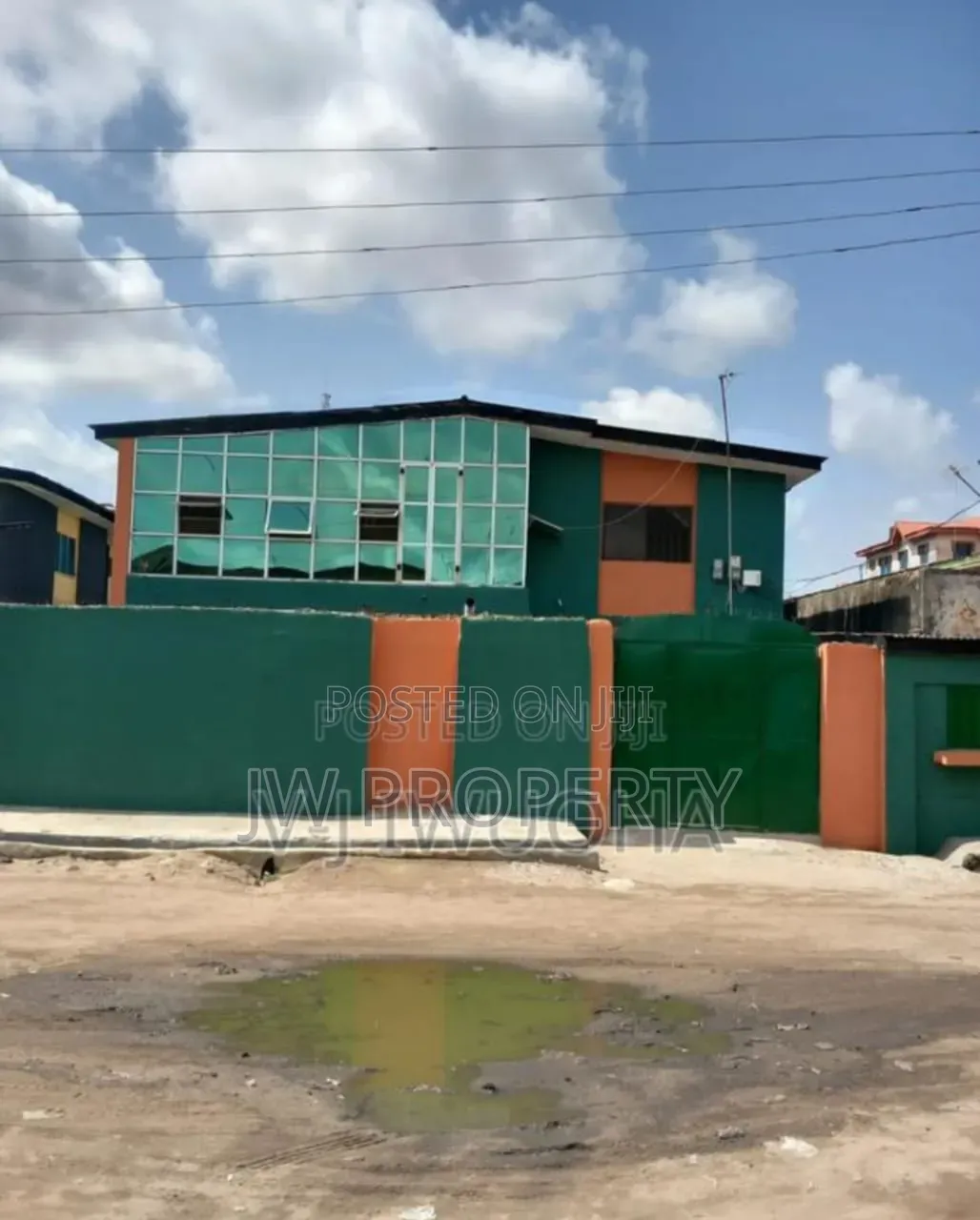 14bdrm Block of Flats in White House, Okokomaiko for sale