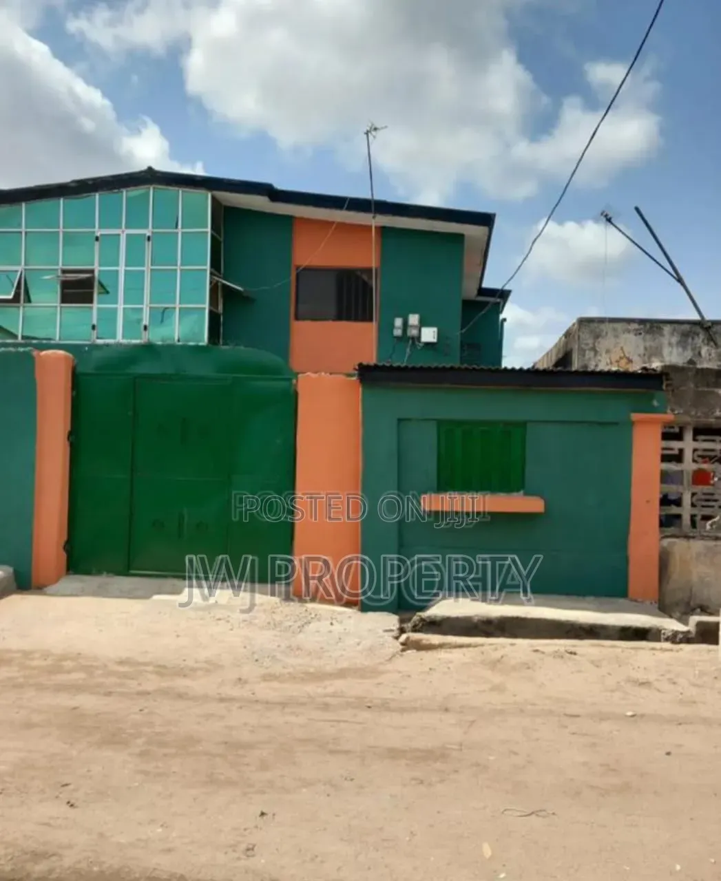 14bdrm Block of Flats in White House, Okokomaiko for sale