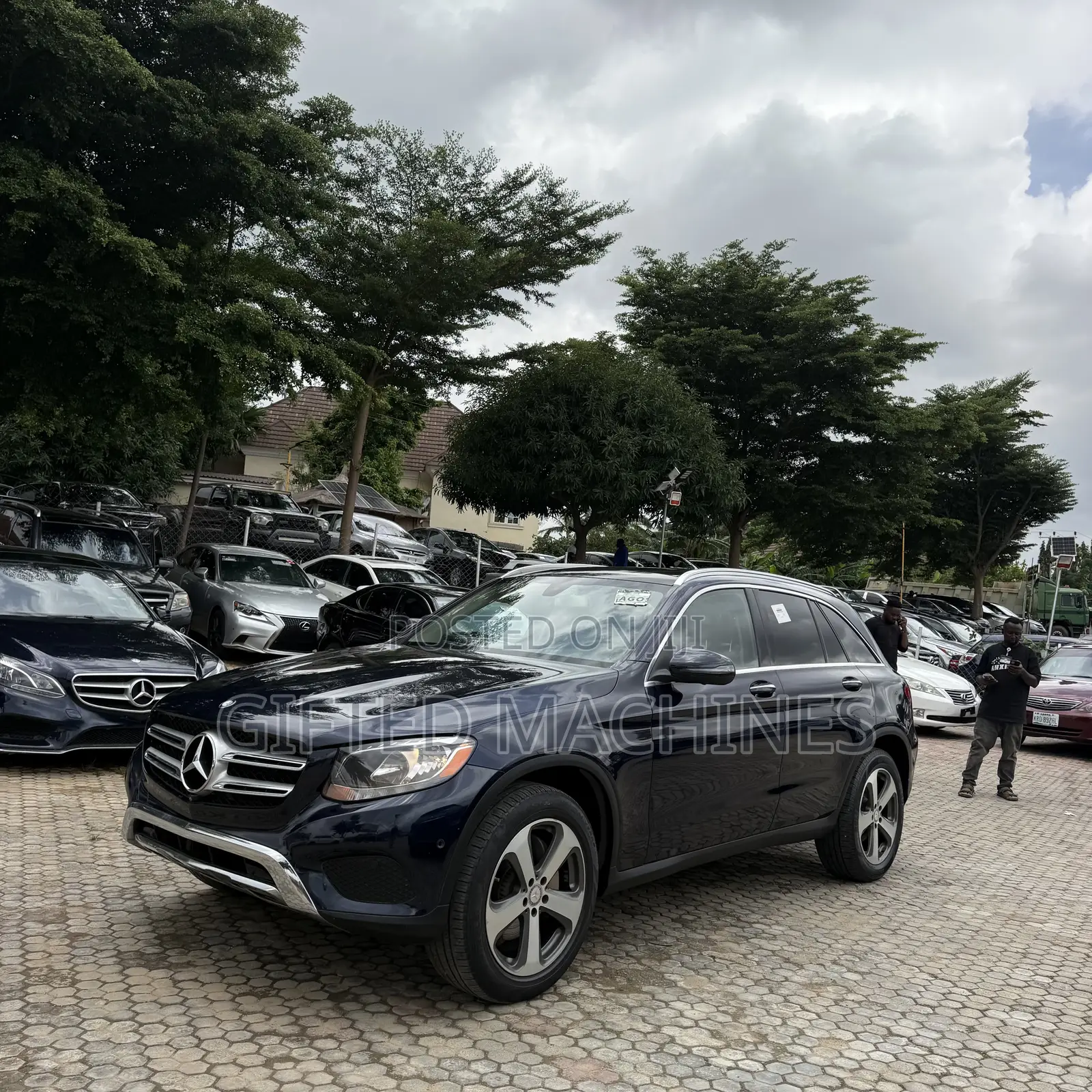Mercedes-Benz GLC-Class 2016 Blue