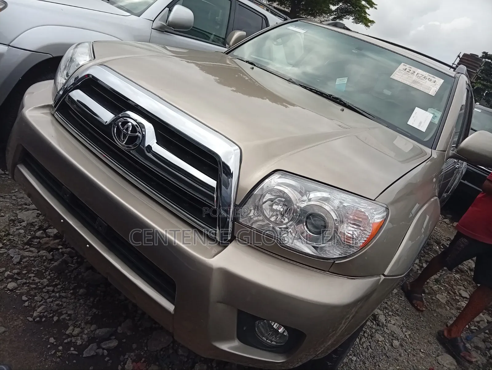 Toyota 4-Runner 2005 Gold