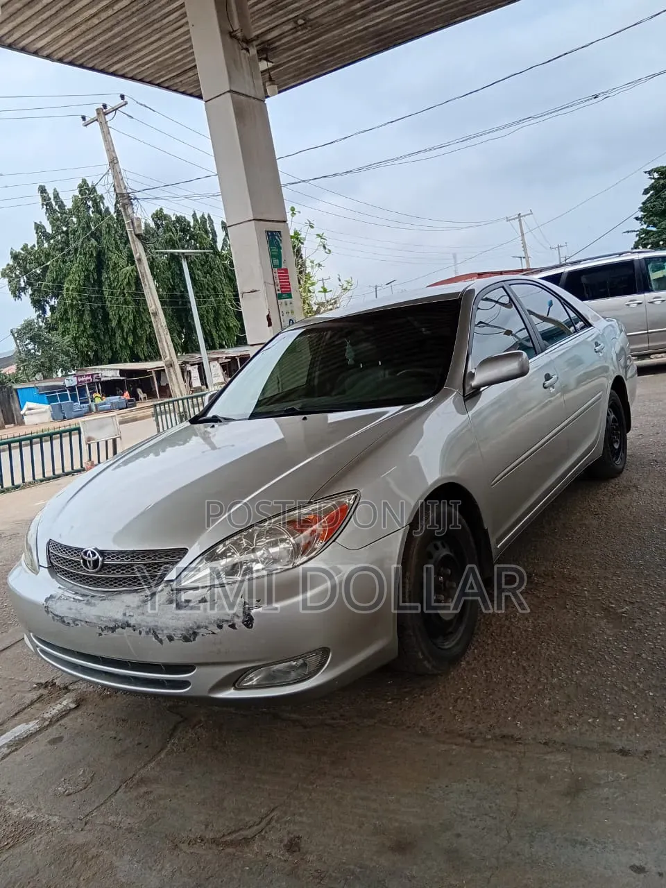 Toyota Camry XLE 4dr Sedan (2.4L 4cyl 4A) 2003 Silver