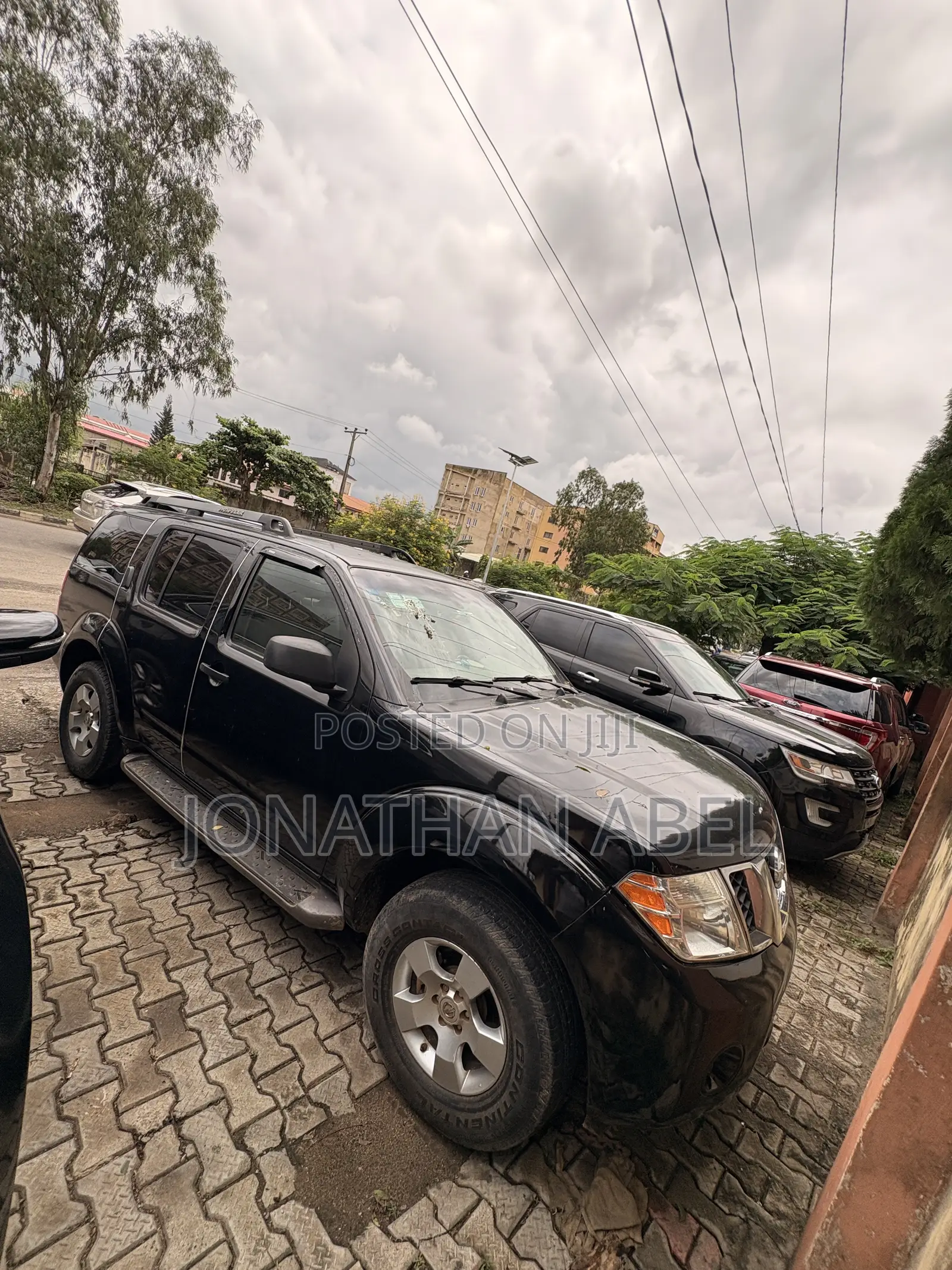 Nissan Pathfinder 2005 Black