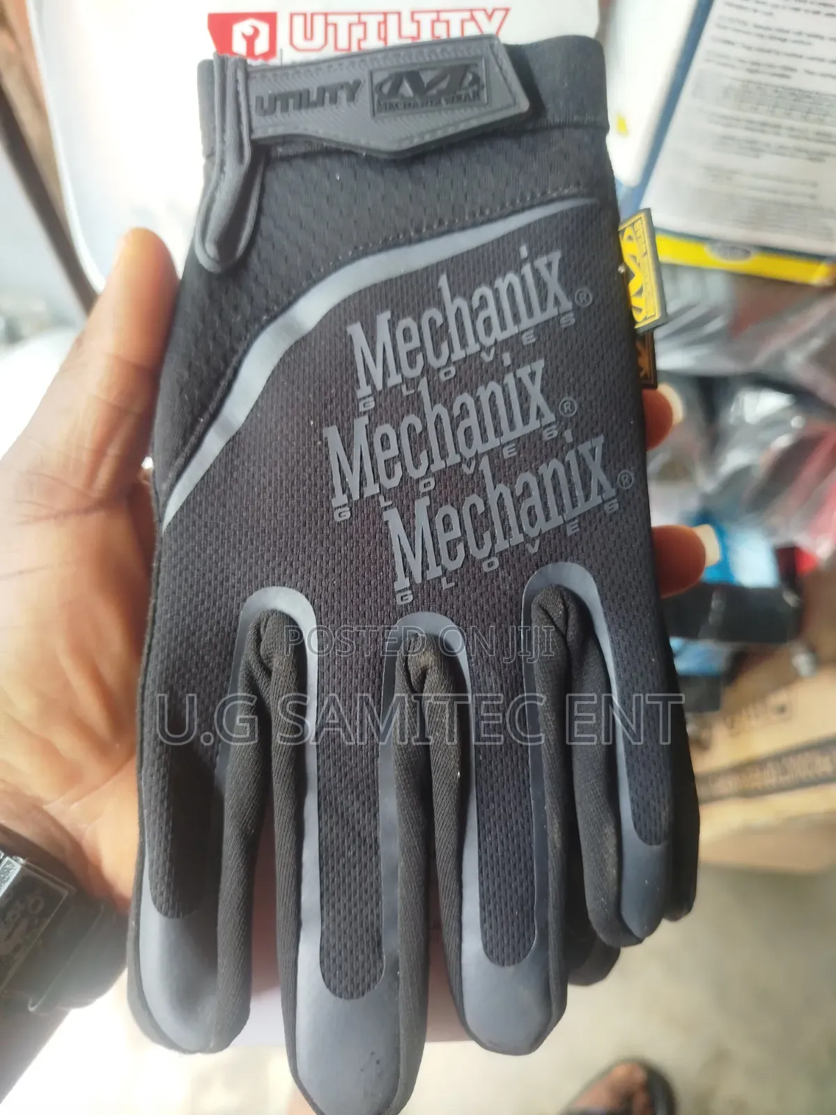 Mechanical Hand Grove Mechanix