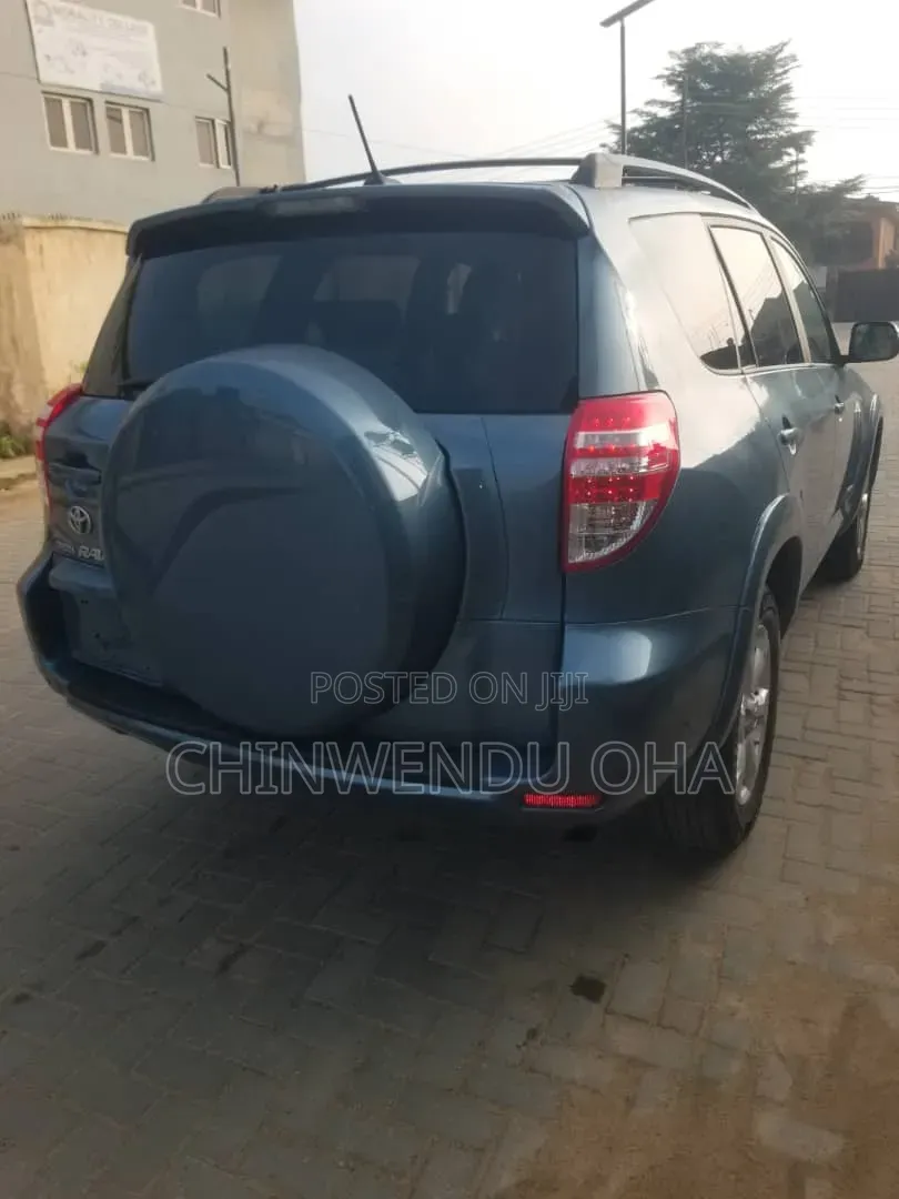 Toyota RAV4 2009 Blue