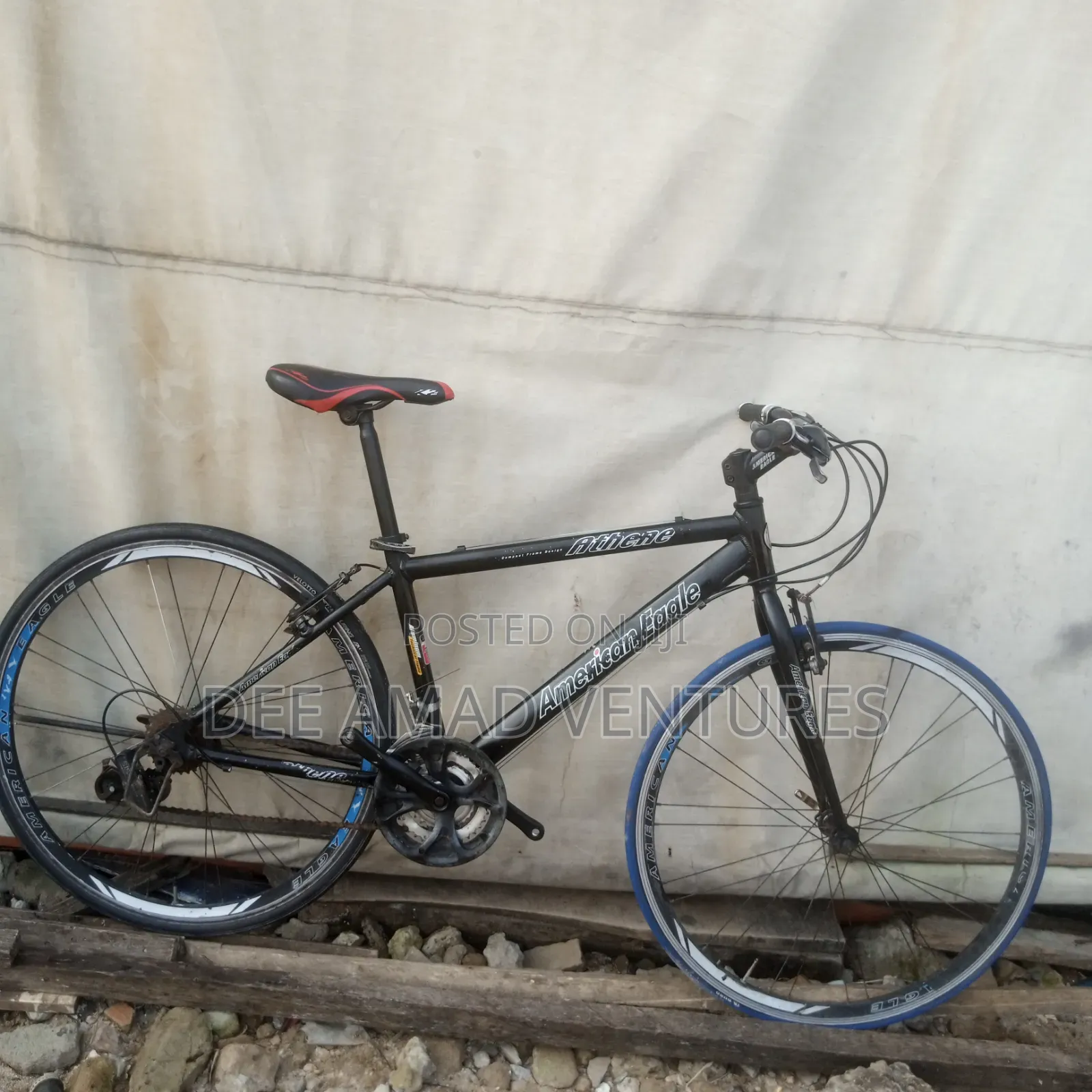 American Fade Adult Road Bike 700c Shimano Gears