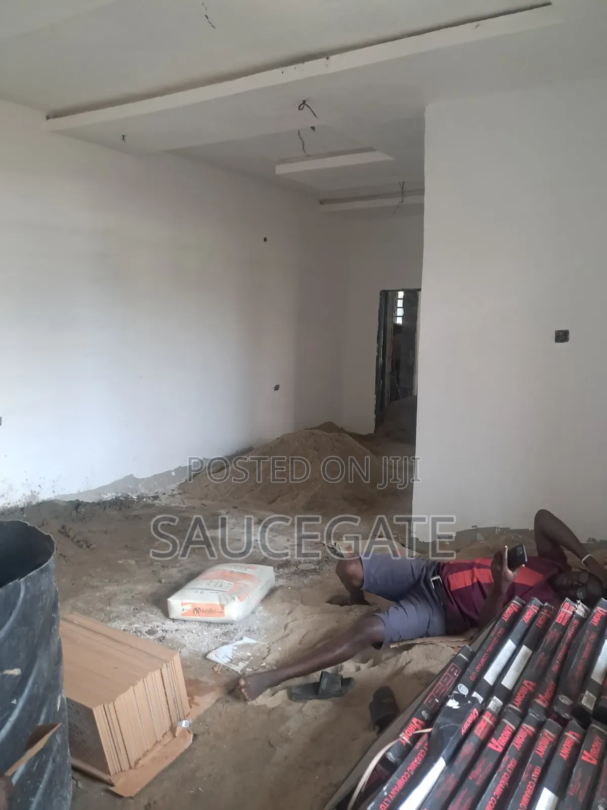 Mini Flat in Of Chevron Estate, Satellite Town for rent