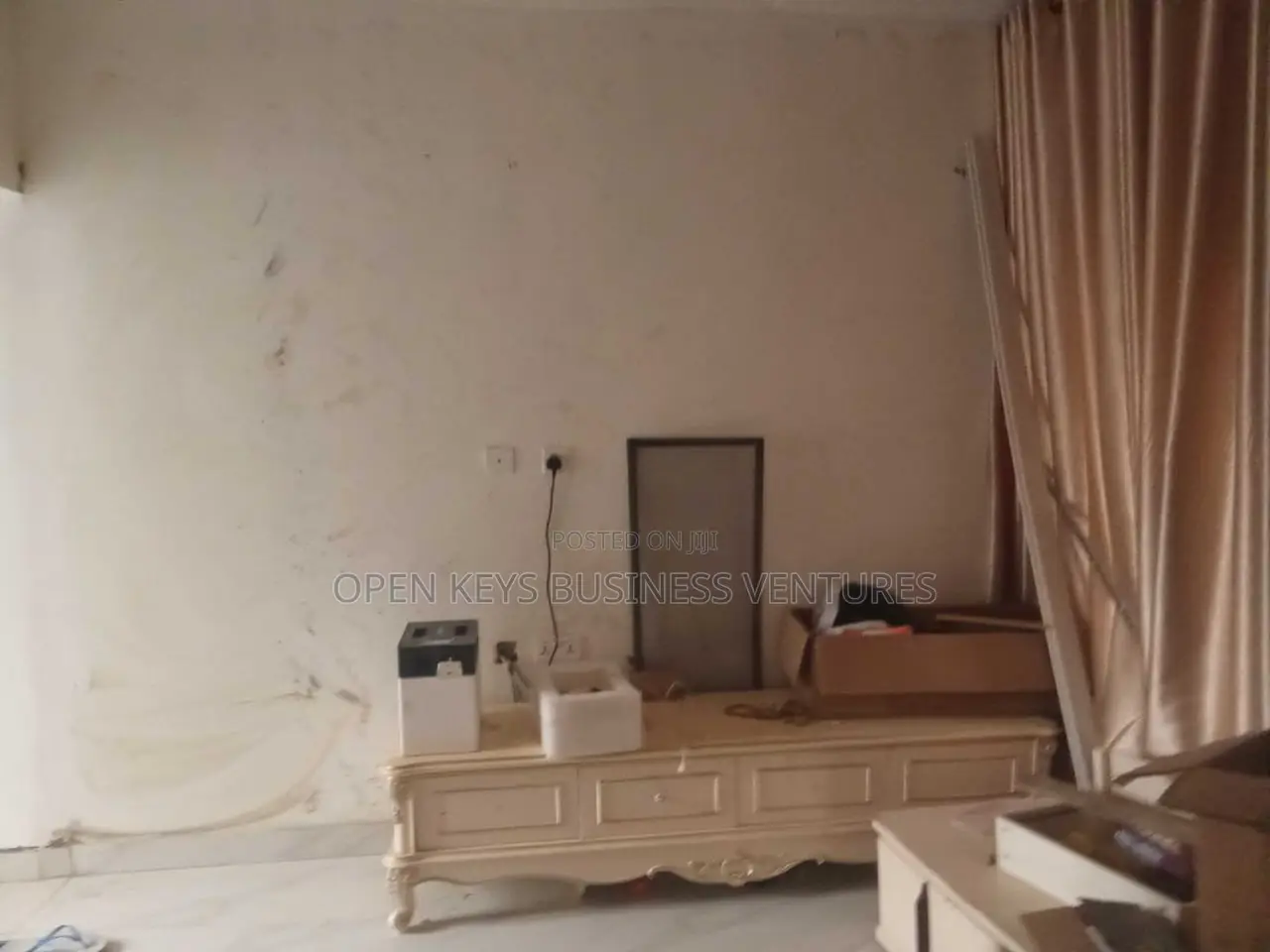 Furnished 3bdrm Duplex in Adeyi, Bodija for sale