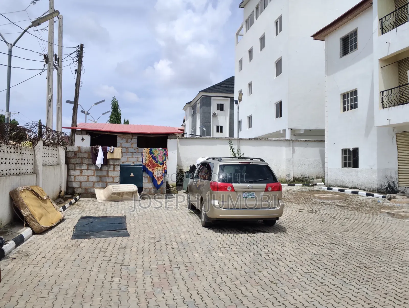 15bdrm Block of Flats in Vintage Homes, Mabushi for sale