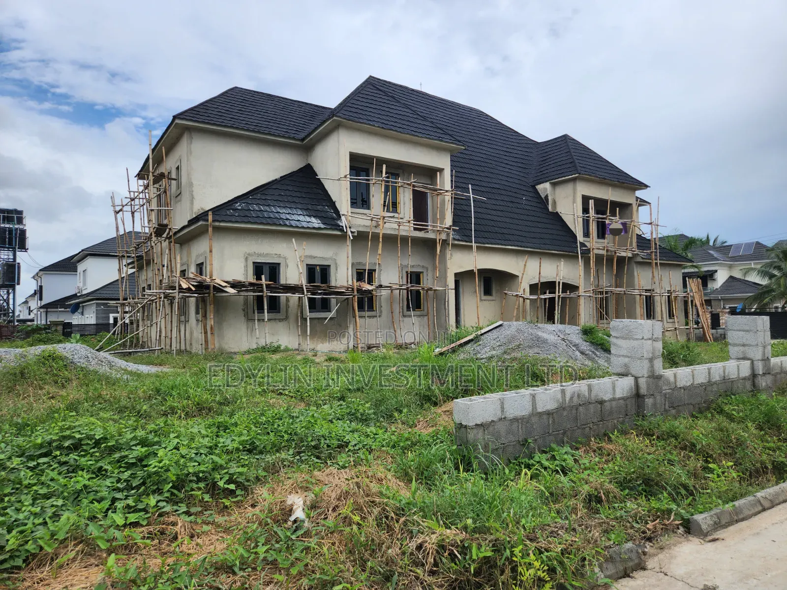 4 Bedroom Semi-Finished Detached Duplex at Airport Road FCT Abuja