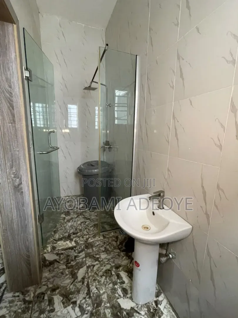 Furnished 1bdrm Shared Apartment in Ikota Villa for rent