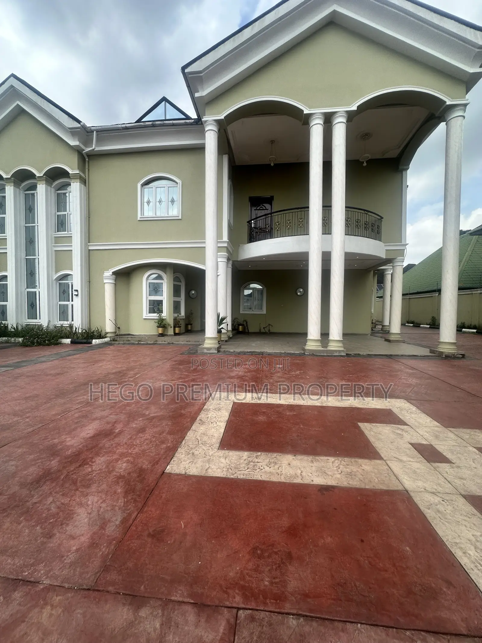 7bdrm Duplex in Royal Estate, Okuru for rent