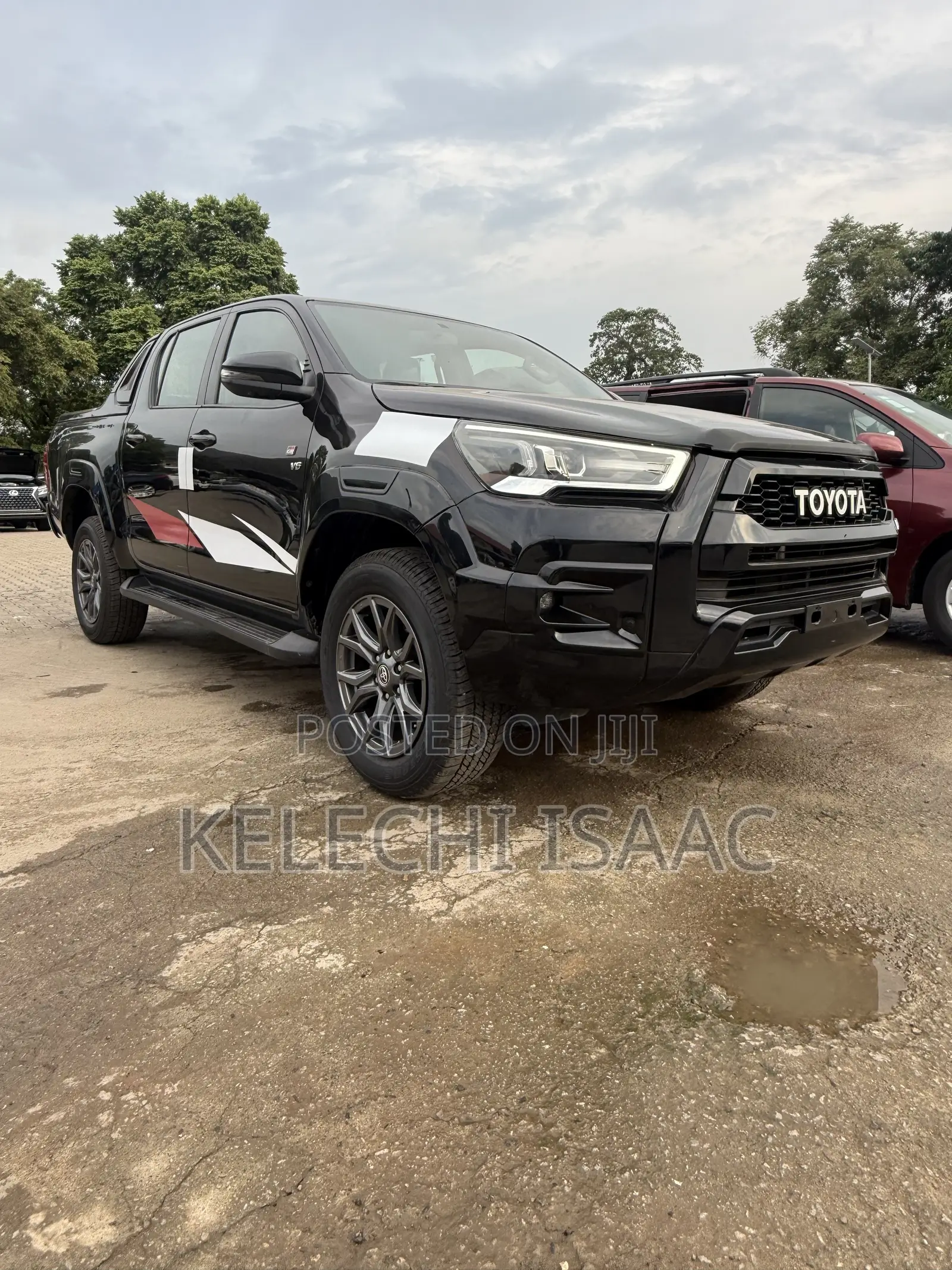 New Toyota Hilux 2025 Black