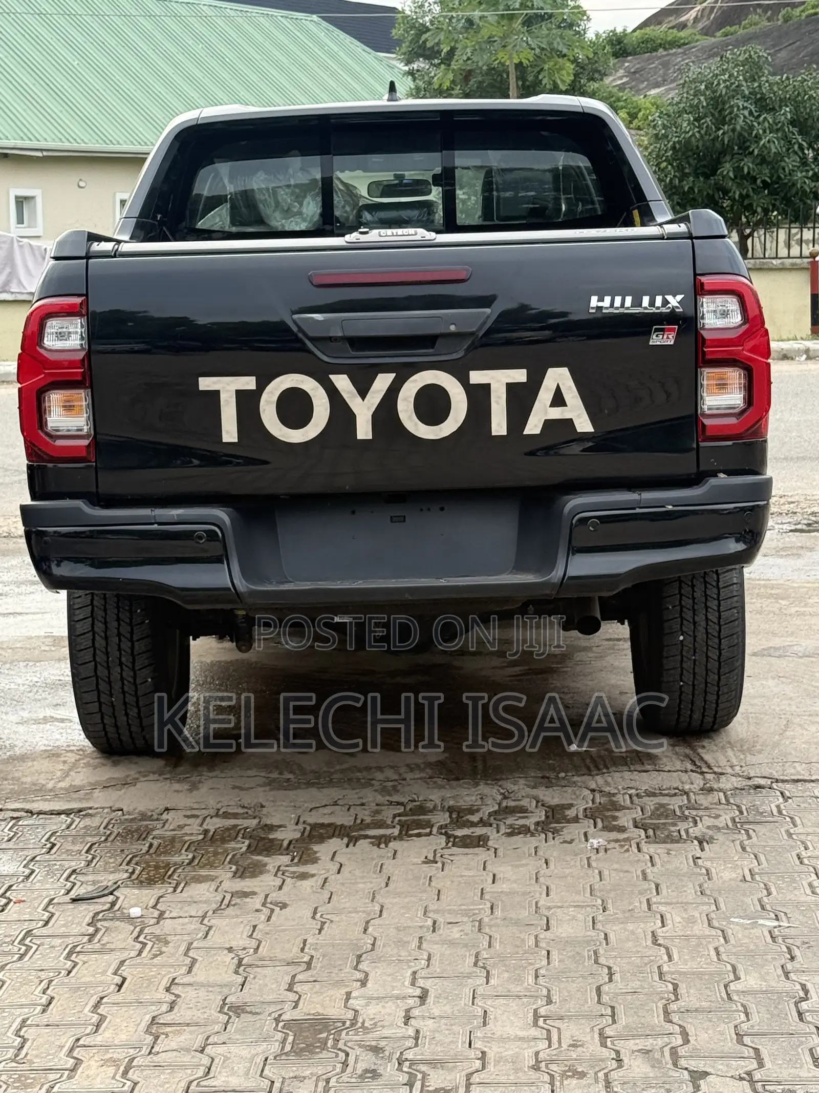 New Toyota Hilux 2025 Black