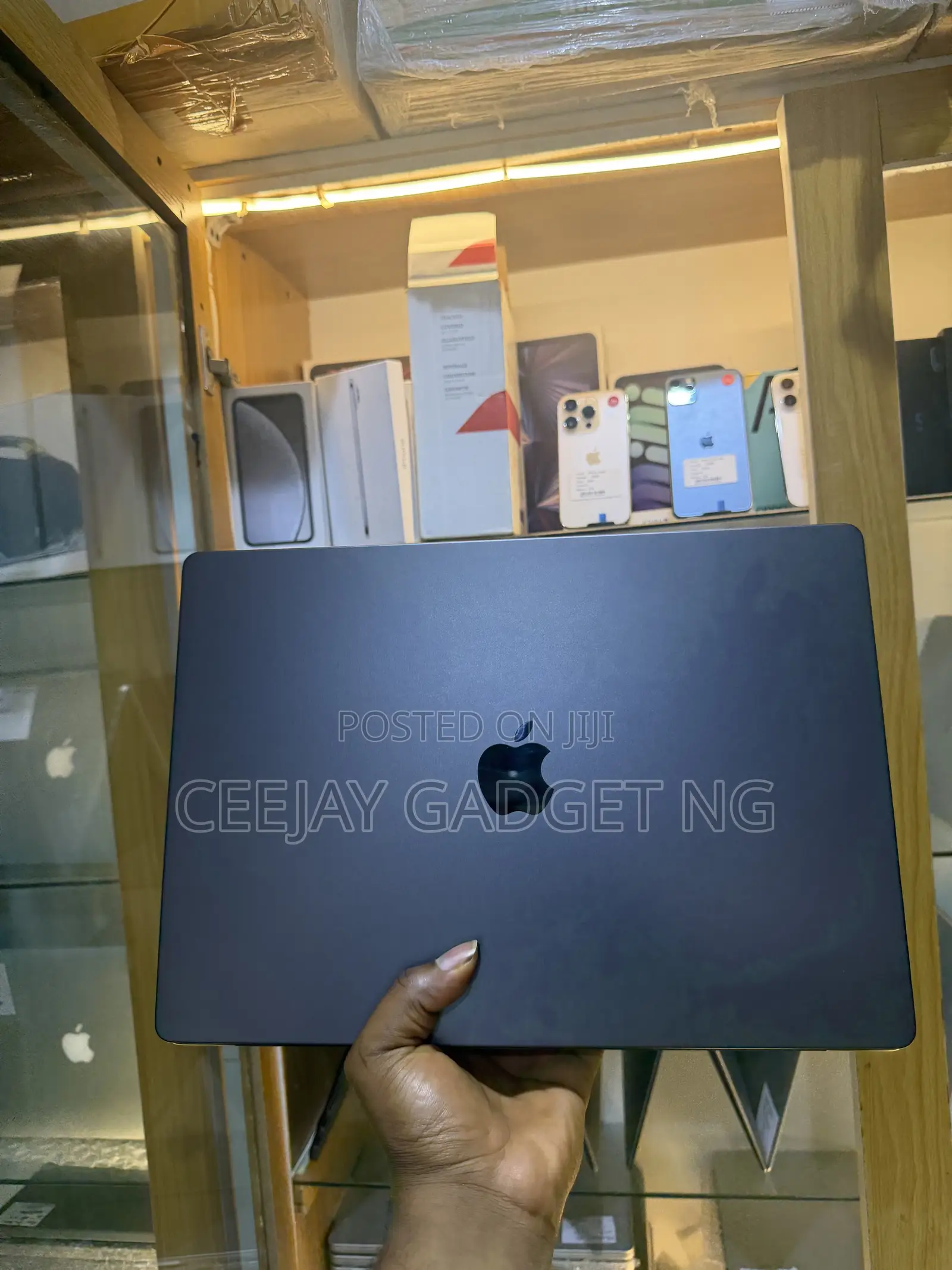 Laptop Apple MacBook Pro 2023 M3 Max 64GB Apple M3 Max SSD 1T