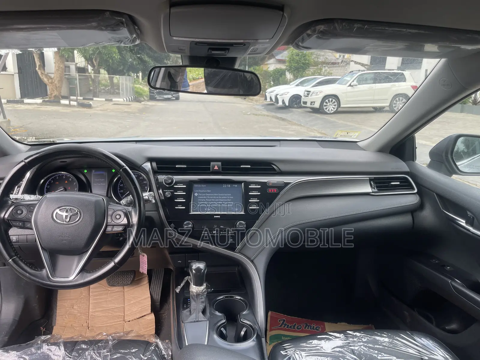 Toyota Camry SE FWD 2020 Gray