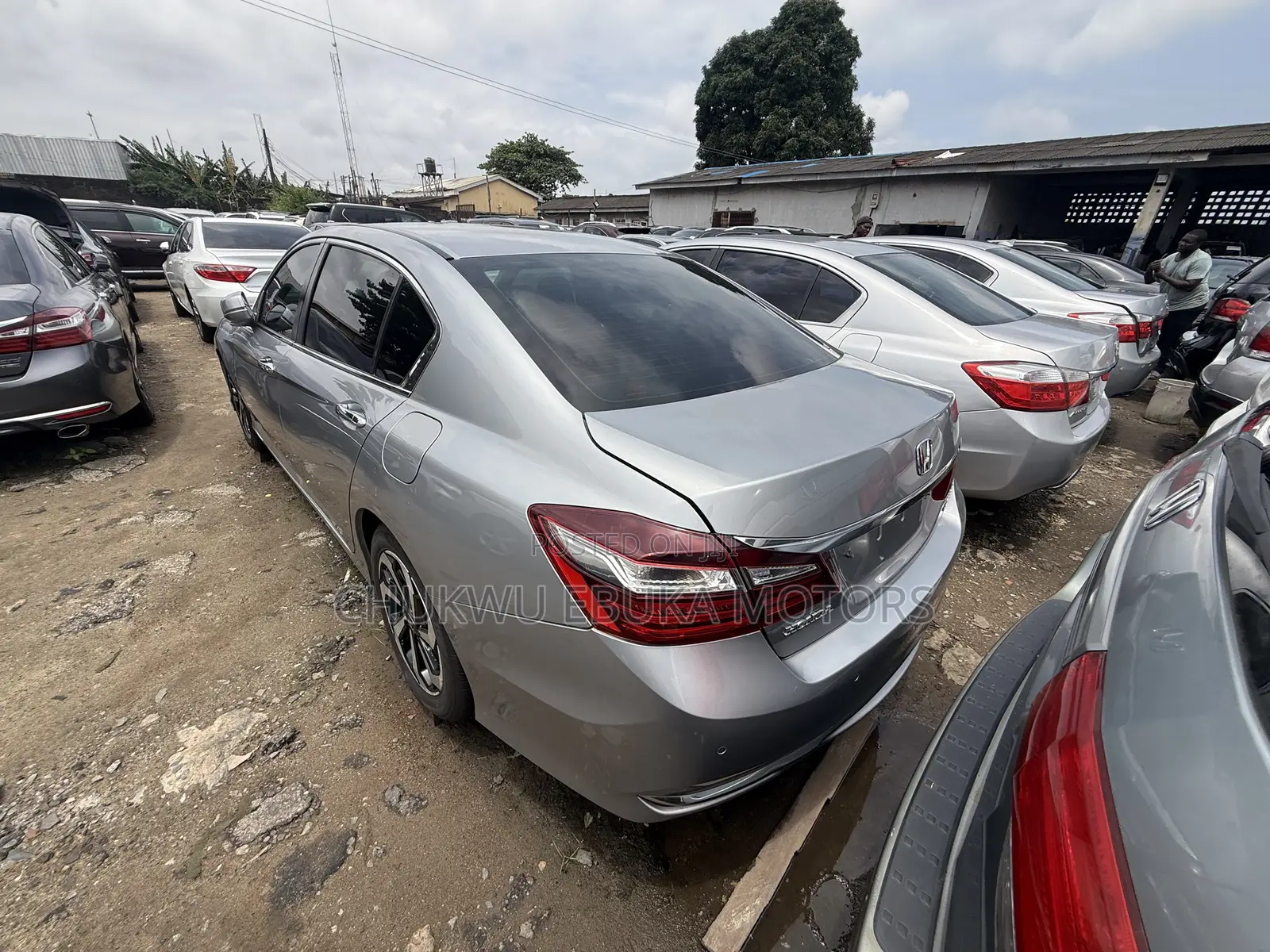 Honda Accord EX-L 4dr Sedan FWD (2.4L 4cyl 2A) 2017 Silver