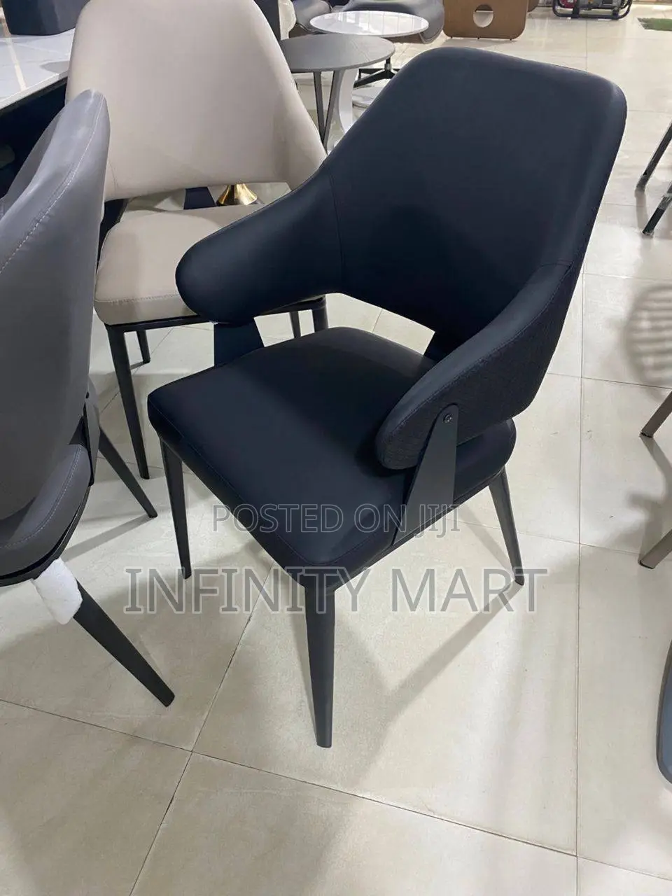 Exquisite Clean Dining Chair.