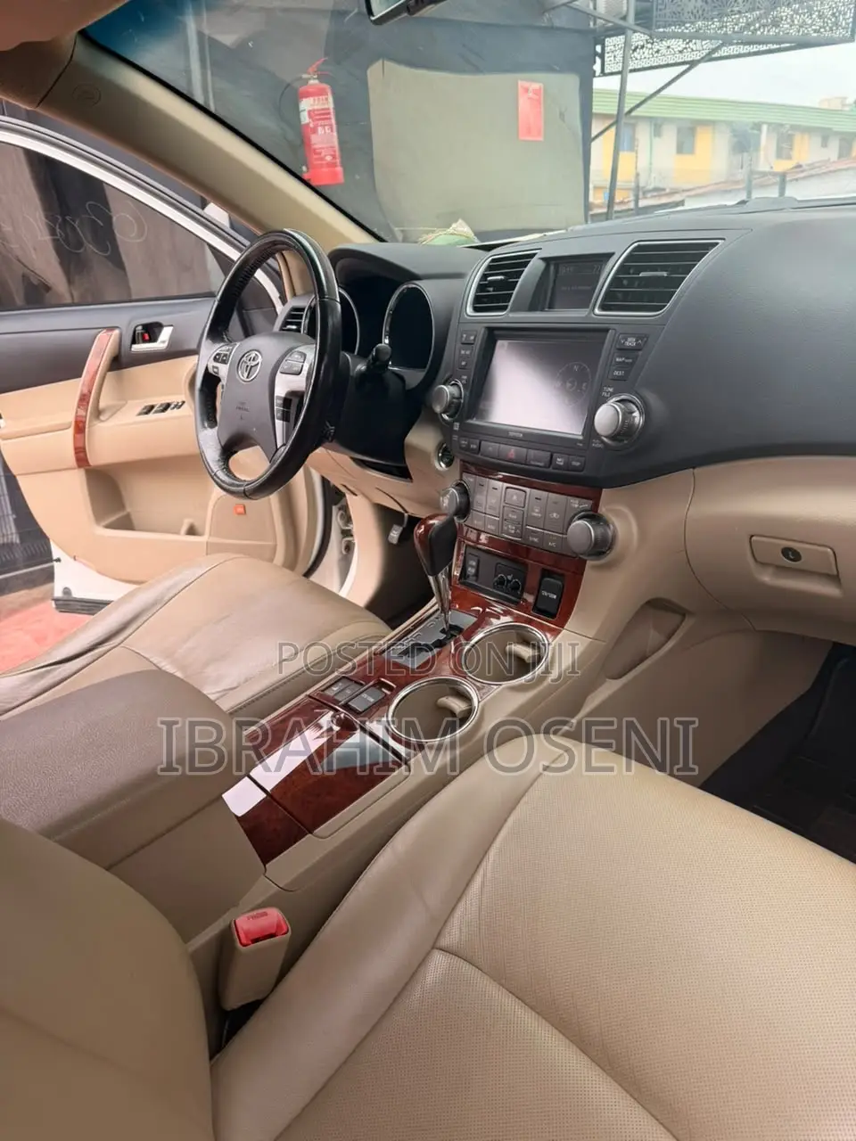 Toyota Highlander Limited 2011 White