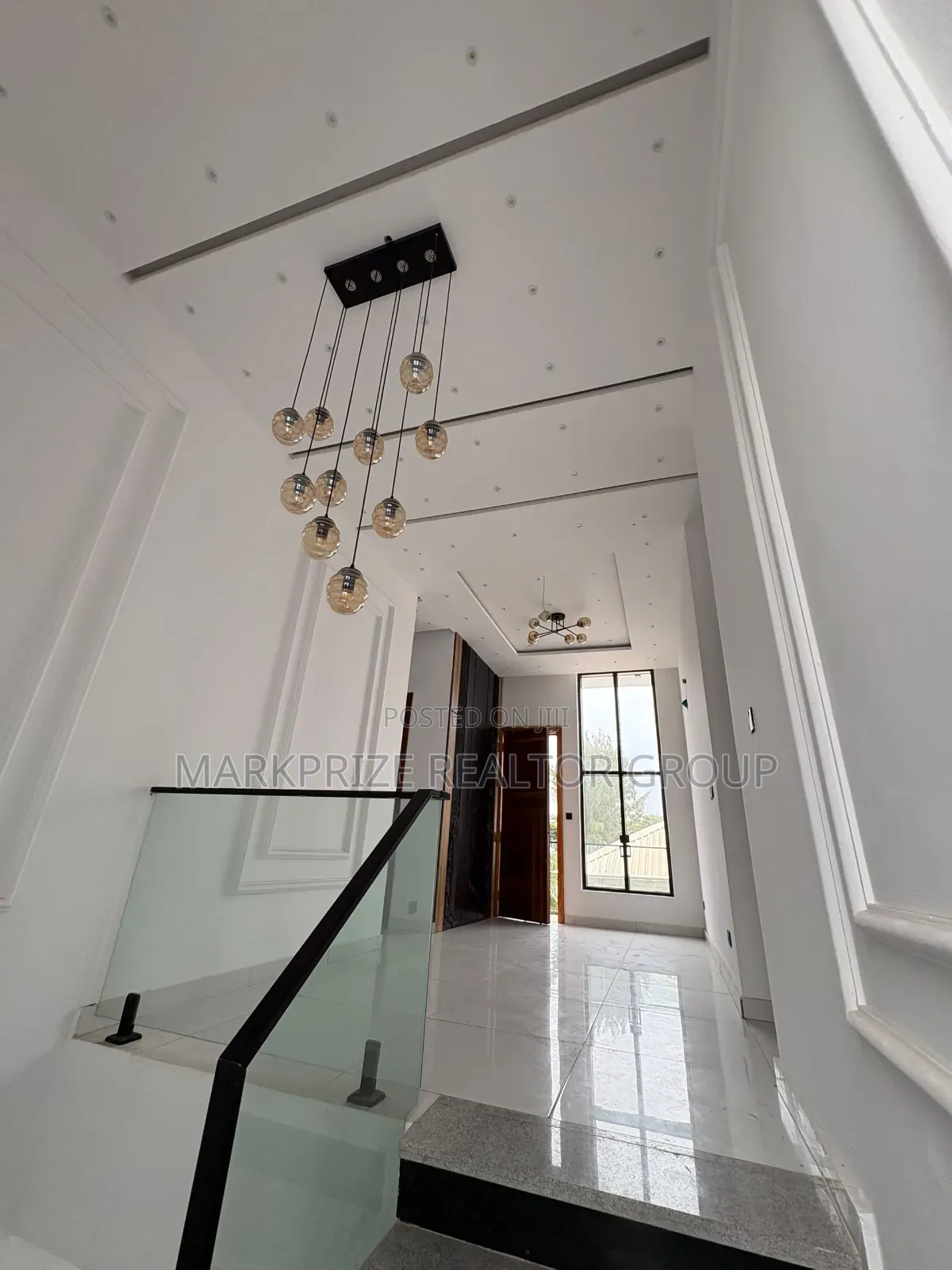 5bdrm Duplex in Lekki County Homes, Ikota for sale