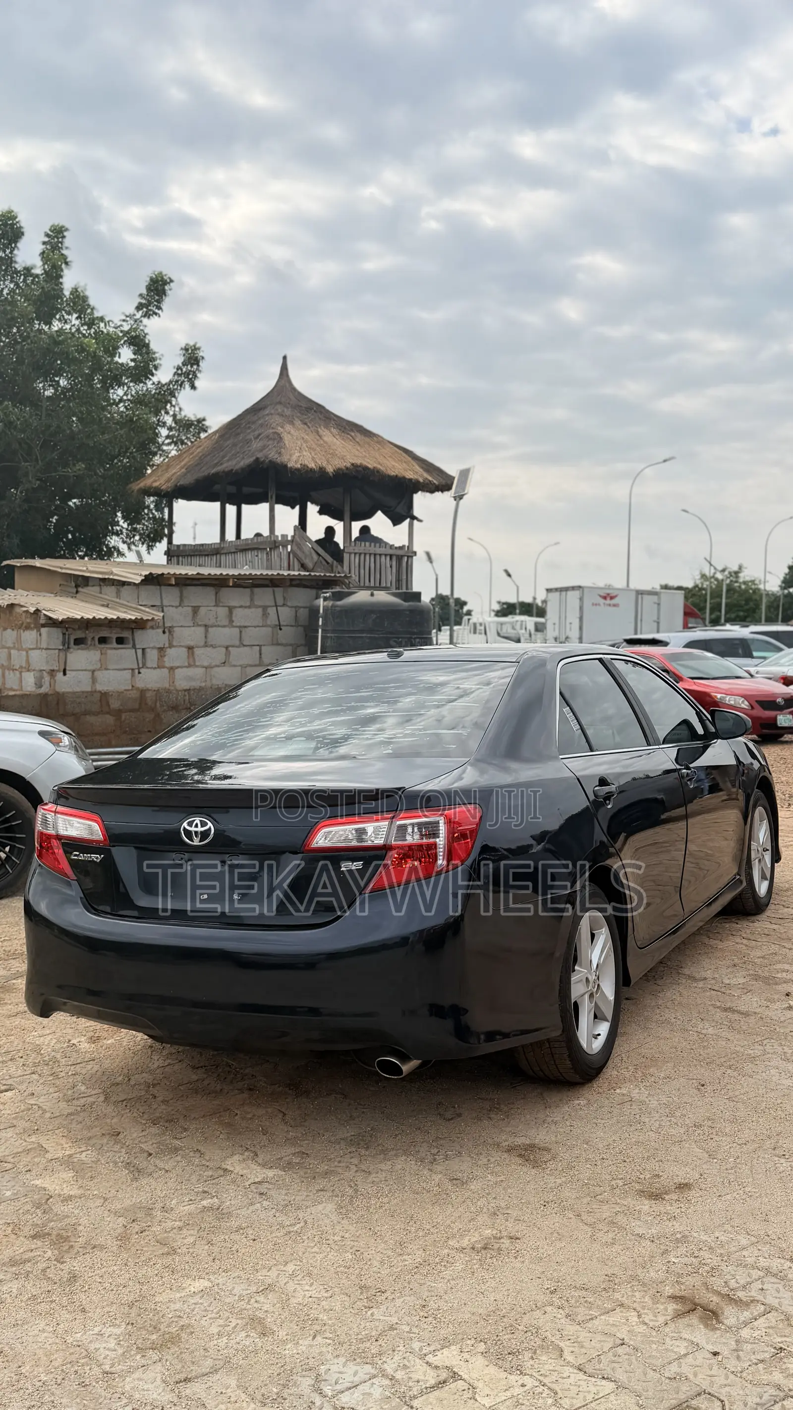 Toyota Camry SE 4dr Sedan (2.5L 4cyl 6A) 2013 Green