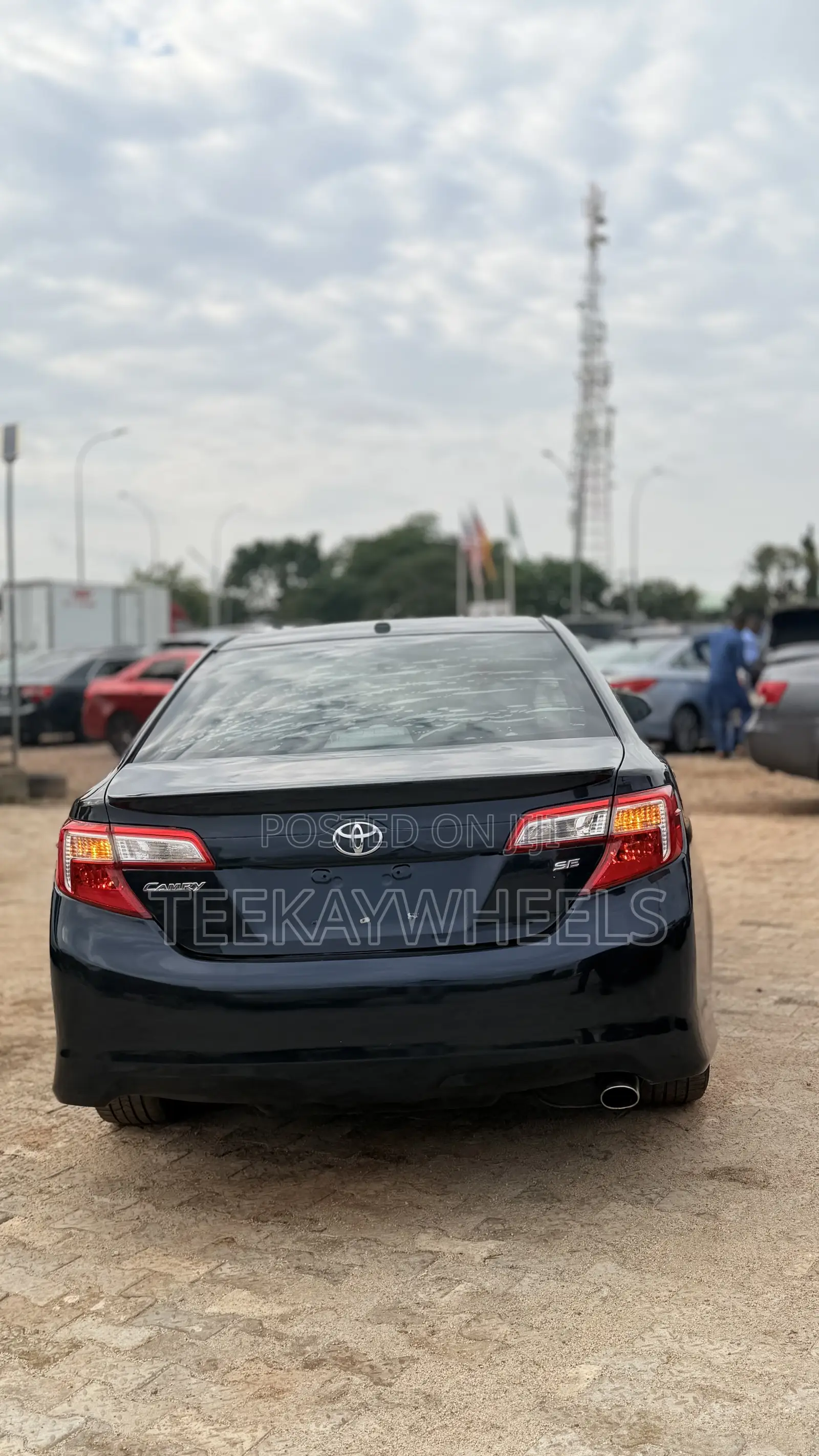 Toyota Camry SE 4dr Sedan (2.5L 4cyl 6A) 2013 Green