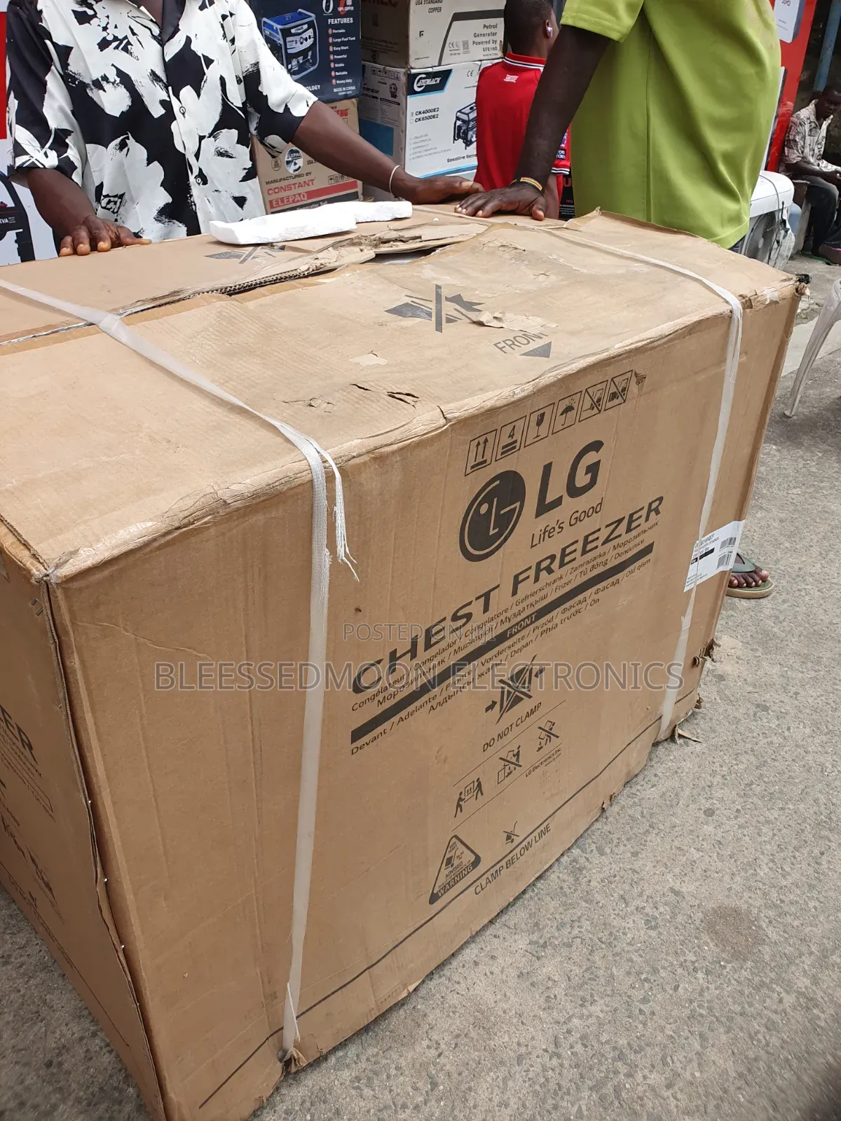 LG Inverter Chest Freezer 400liters With 10 Years Company Warranty