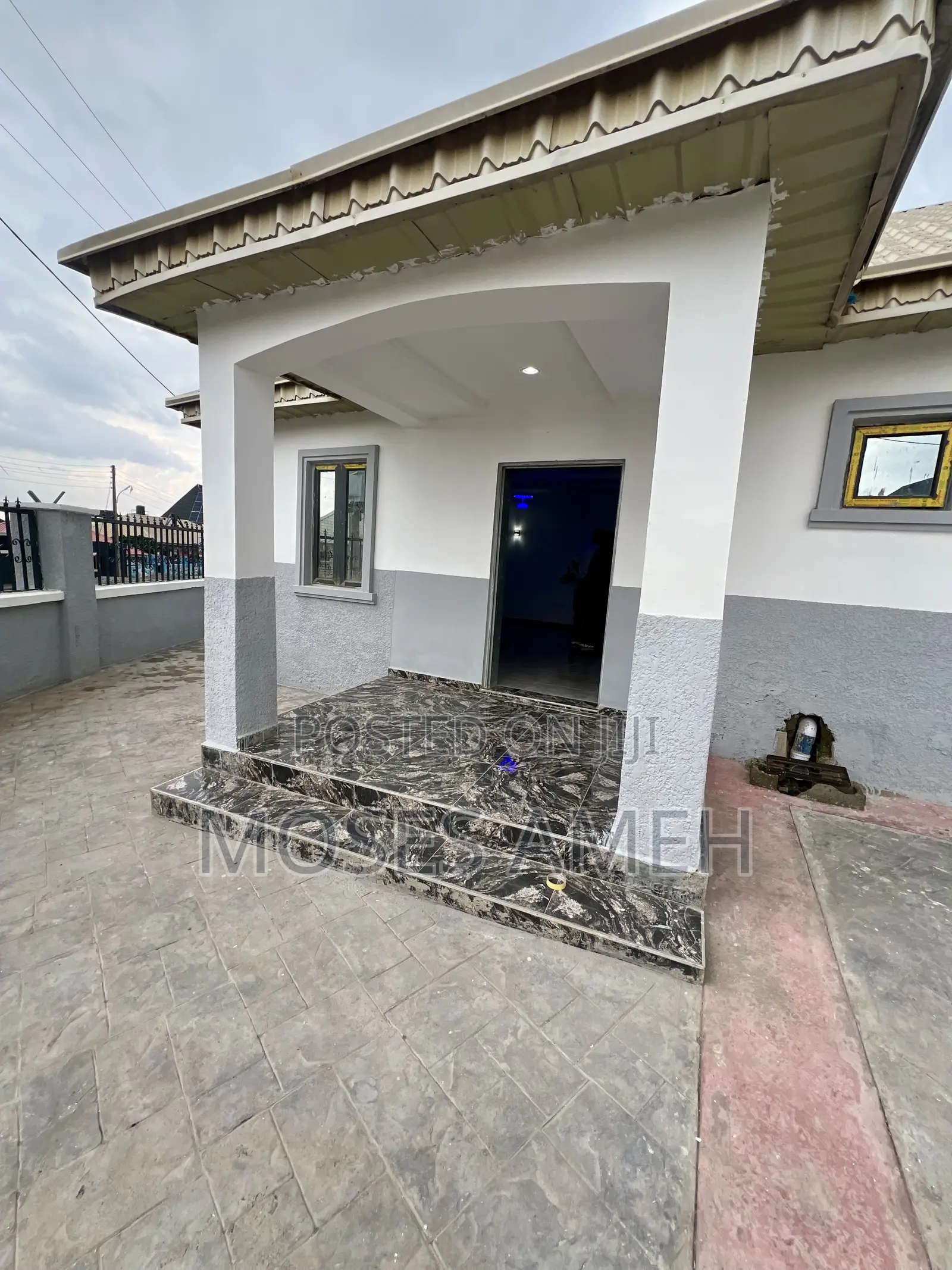 3bdrm Bungalow in Apo Resettlement for rent