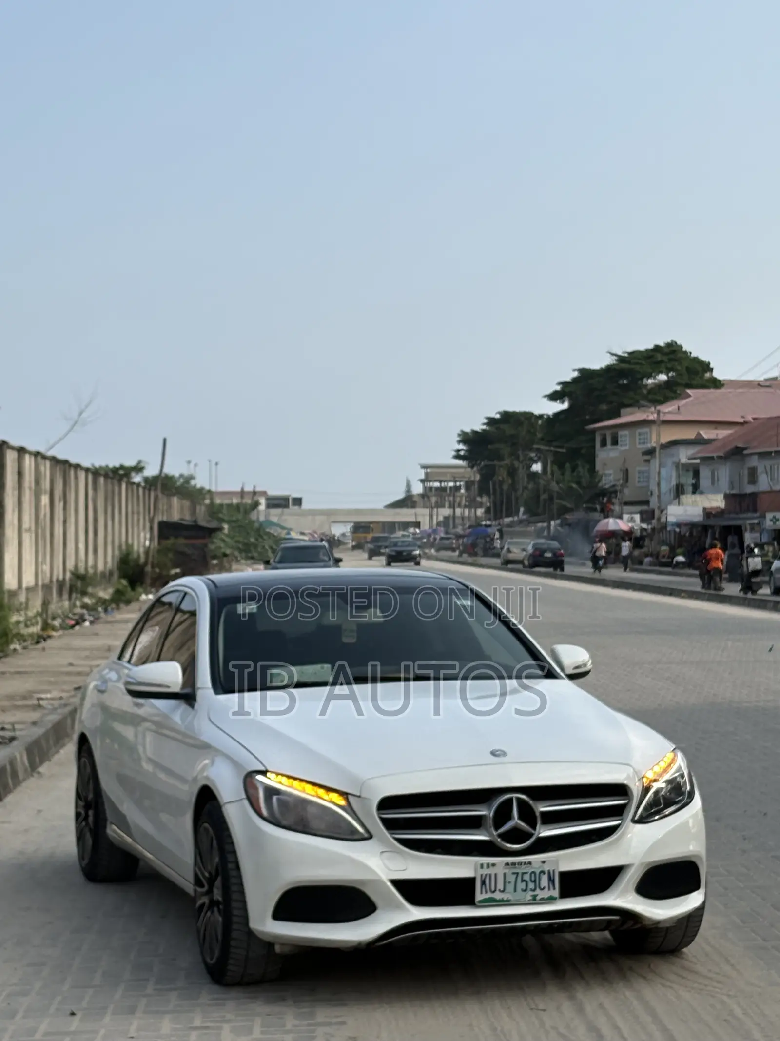 Mercedes-Benz C300 Base AWD 4Matic Sedan (2.0L 4cyl 7A) 2015 White