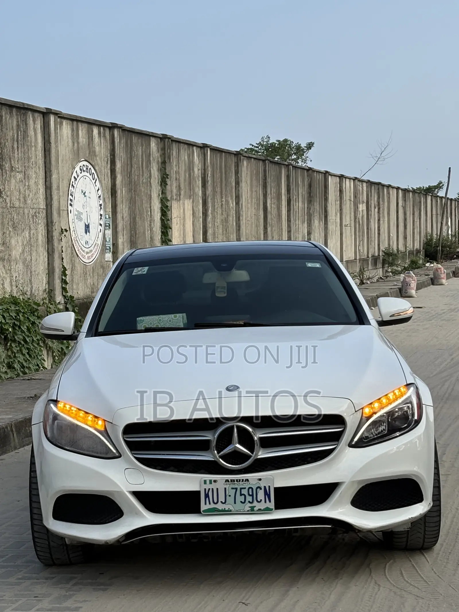 Mercedes-Benz C300 Base AWD 4Matic Sedan (2.0L 4cyl 7A) 2015 White