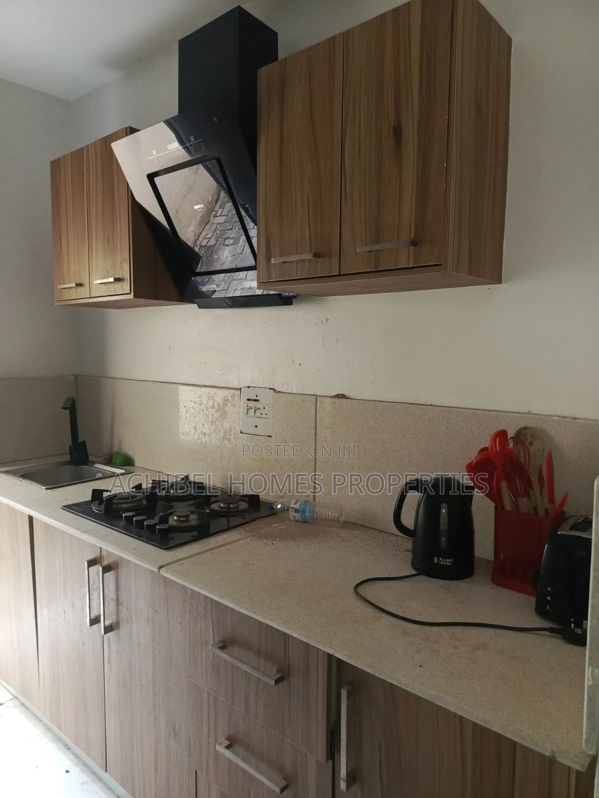 Furnished 1bdrm Block of Flats in Freedom Way, Lekki Phase 1 for rent