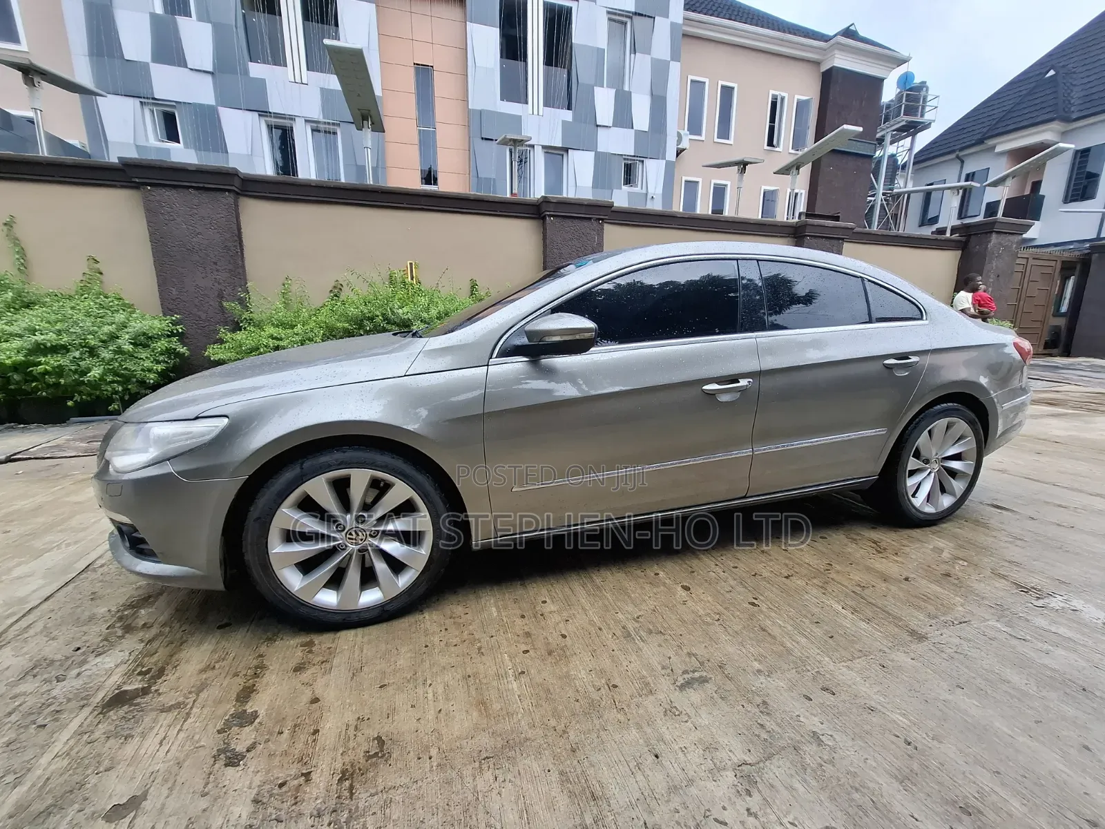 Volkswagen Passat 2010 Gray