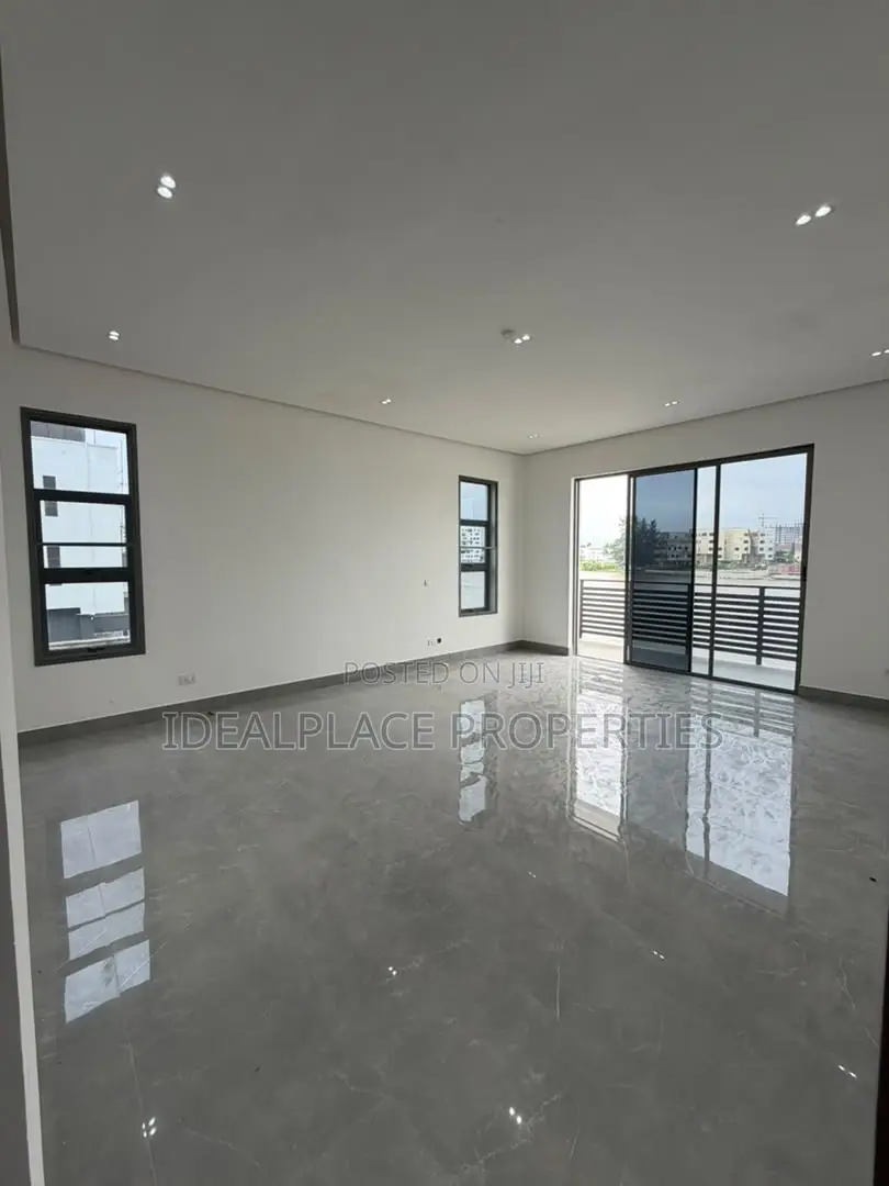5bdrm Duplex in Ikoyi for sale