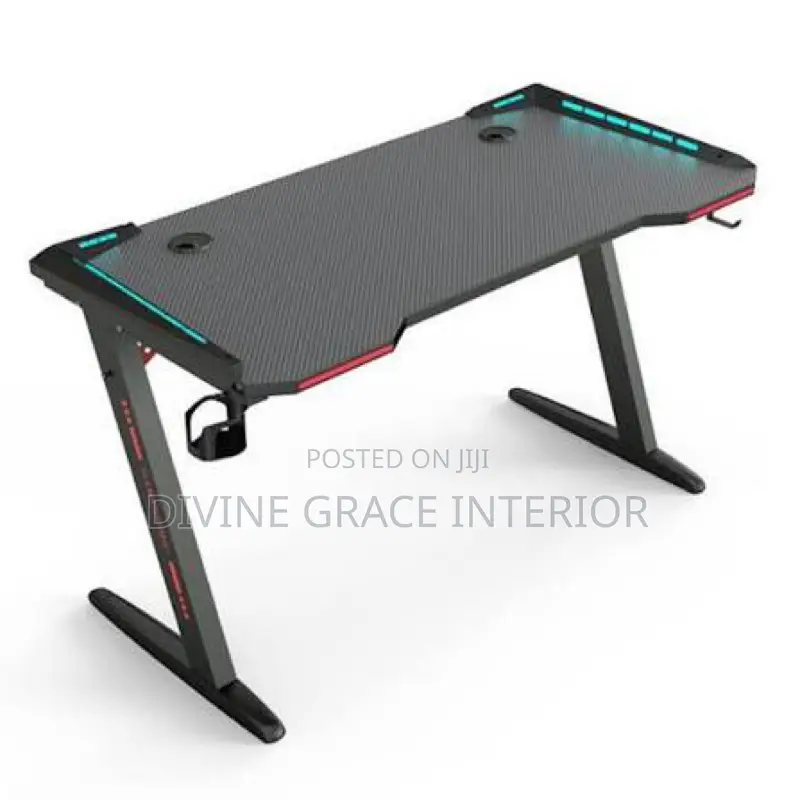 Z - Leg Gaming Table