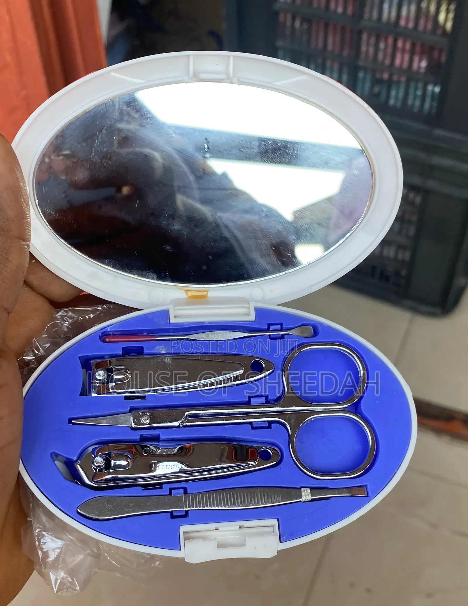 5-in-1 Manicure and Pedicure Set With Mirror