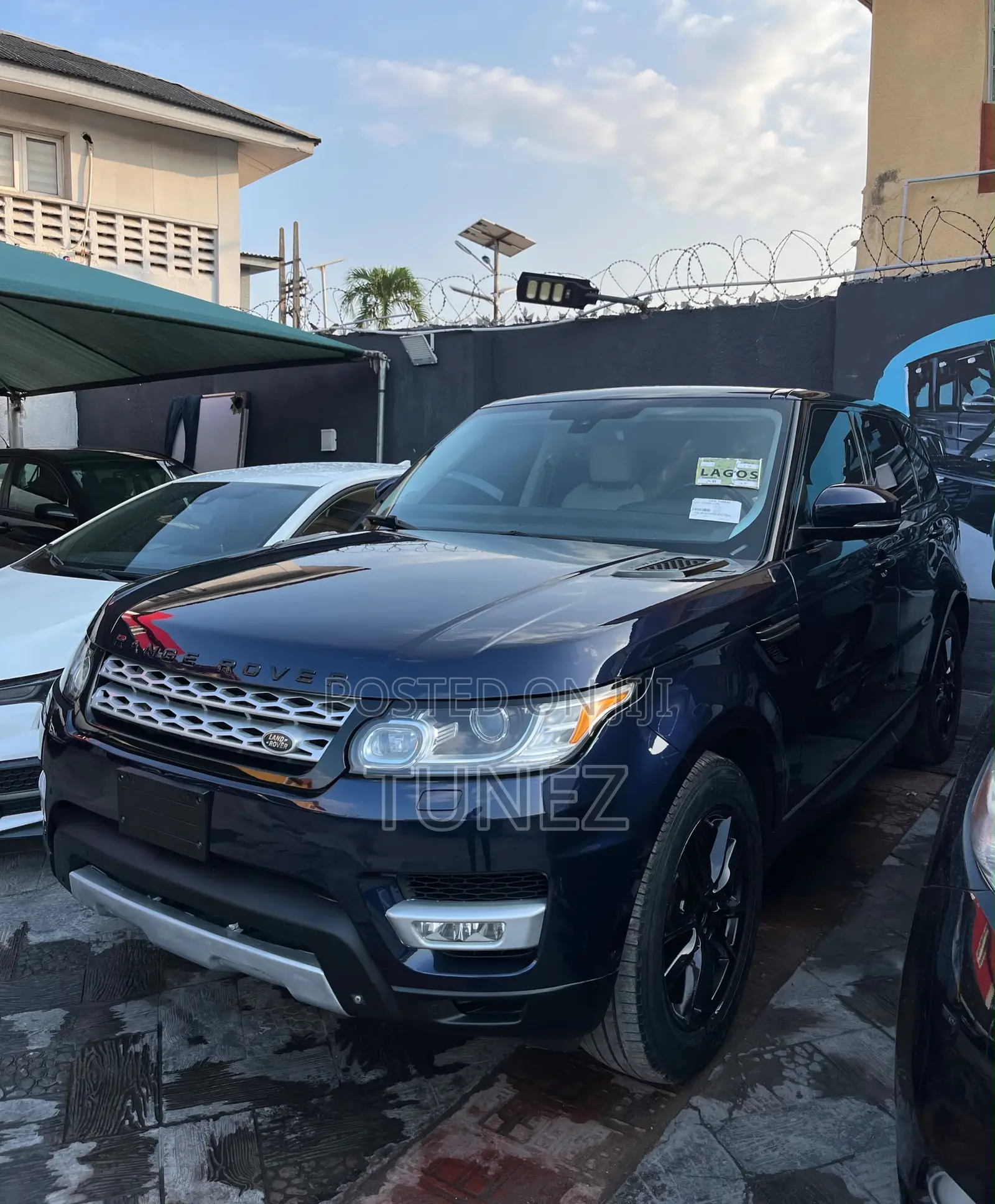 Land Rover Range Rover Sport HSE 4dr SUV 4WD (3.0L 6cyl S/C 8A) 2015