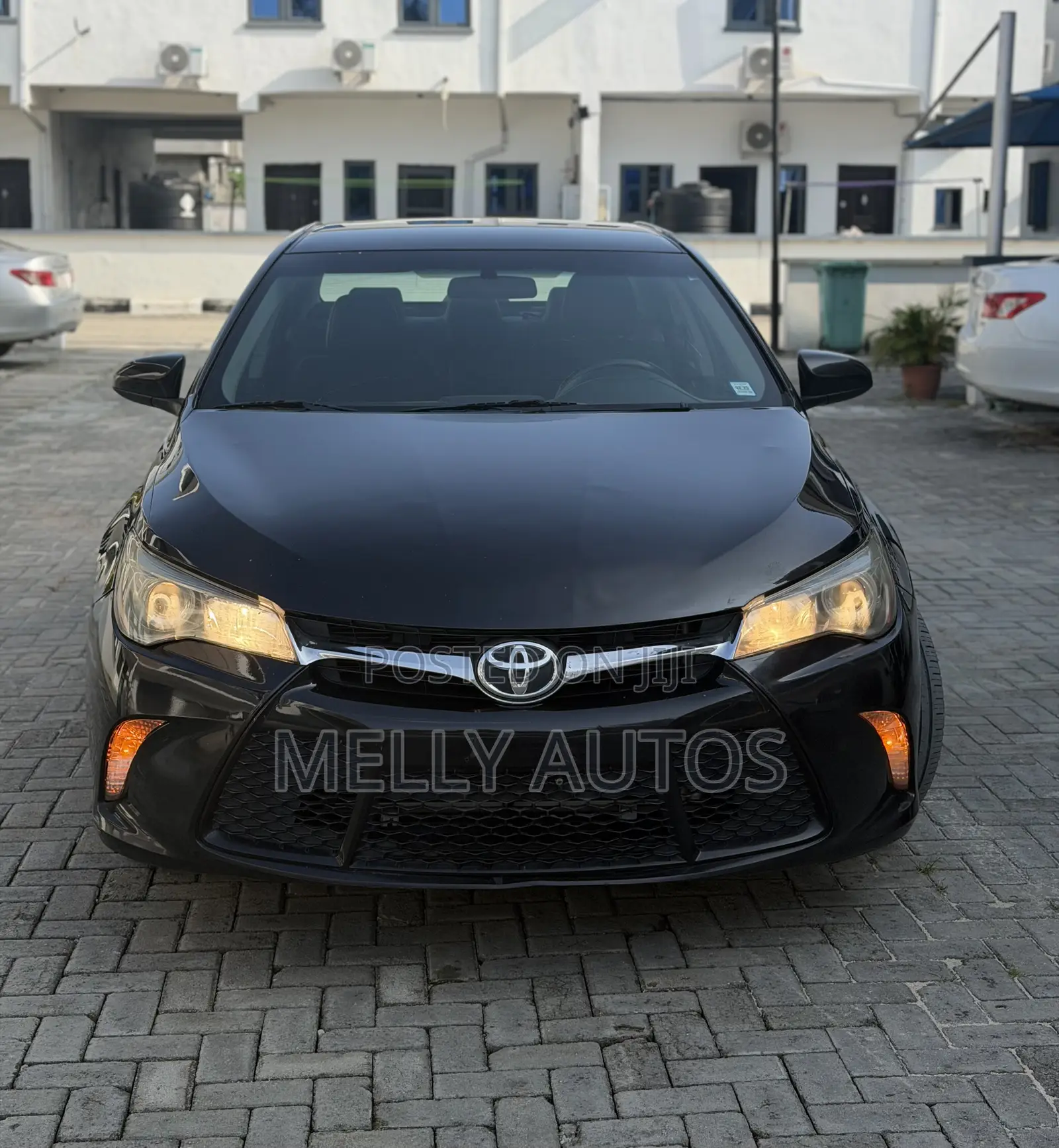 Toyota Camry SE 4dr Sedan (2.5L 4cyl 6A) 2015 Black