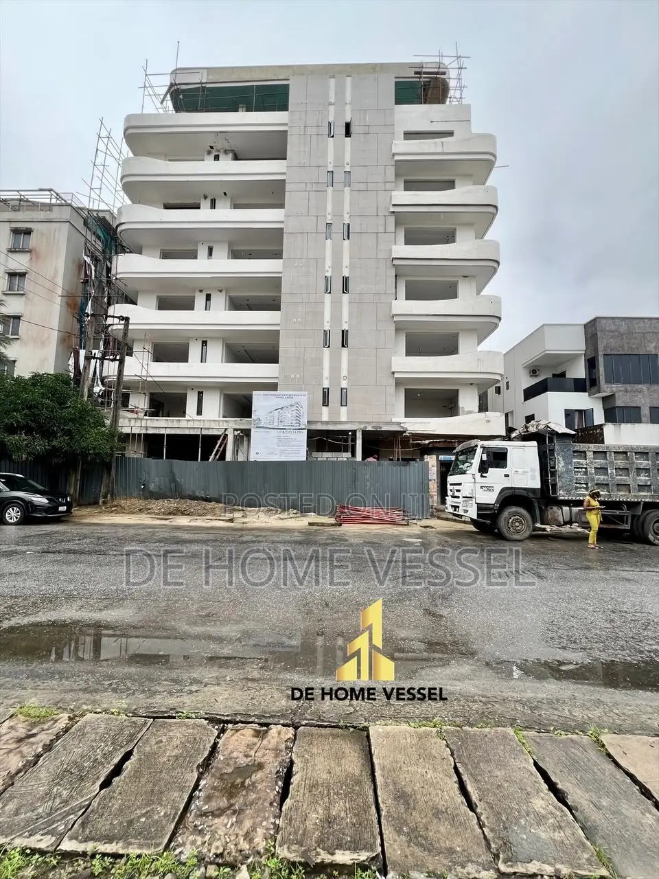 2bdrm Apartment in Victoria Island for sale