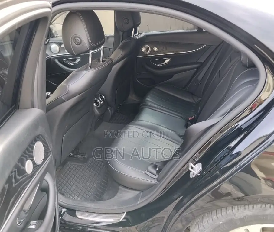 Mercedes-Benz E300 Base RWD Sedan (2.0L 4cyl 9A) 2017 Black