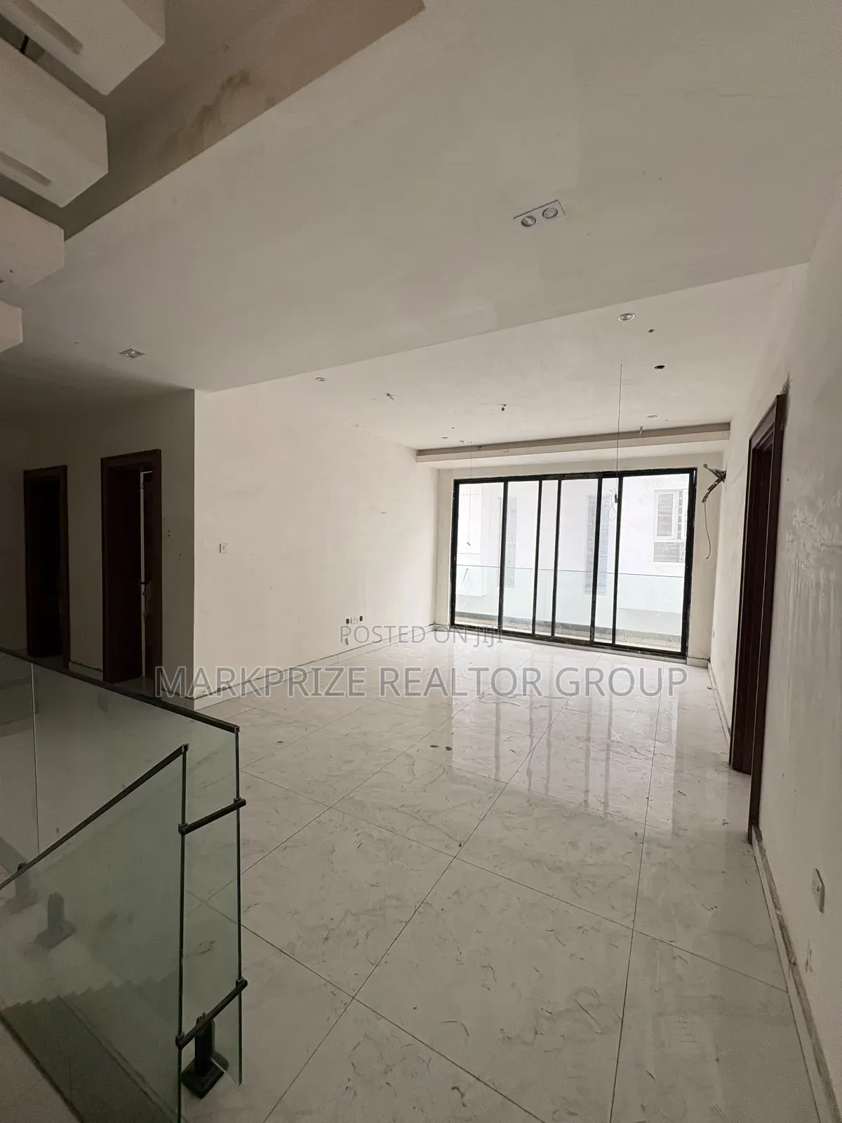 5bdrm Duplex in Lekki County Homes, Ikota for sale
