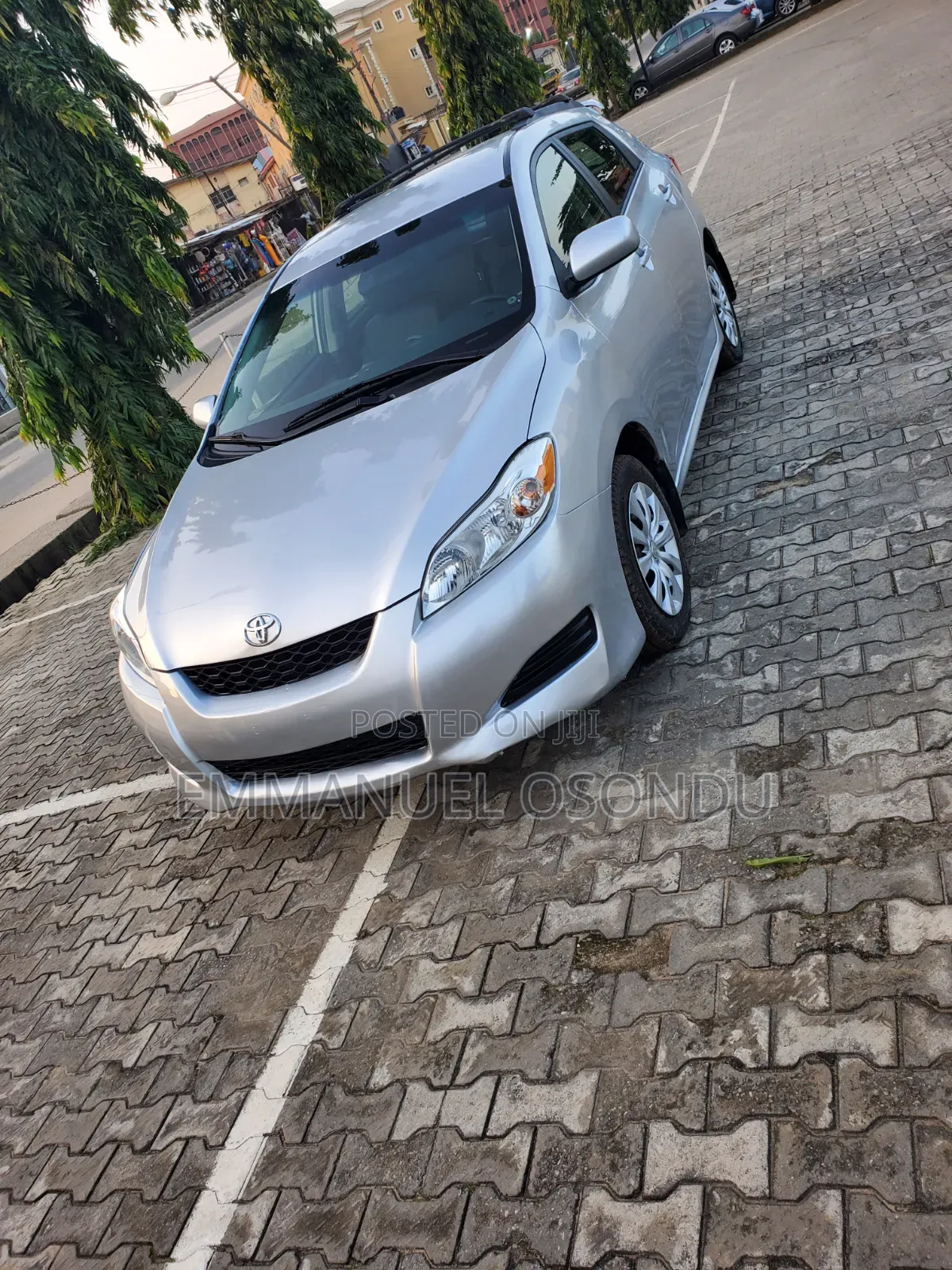 Toyota Matrix XRS Hatchback FWD (2.4L 4cyl 5A) 2009 Silver
