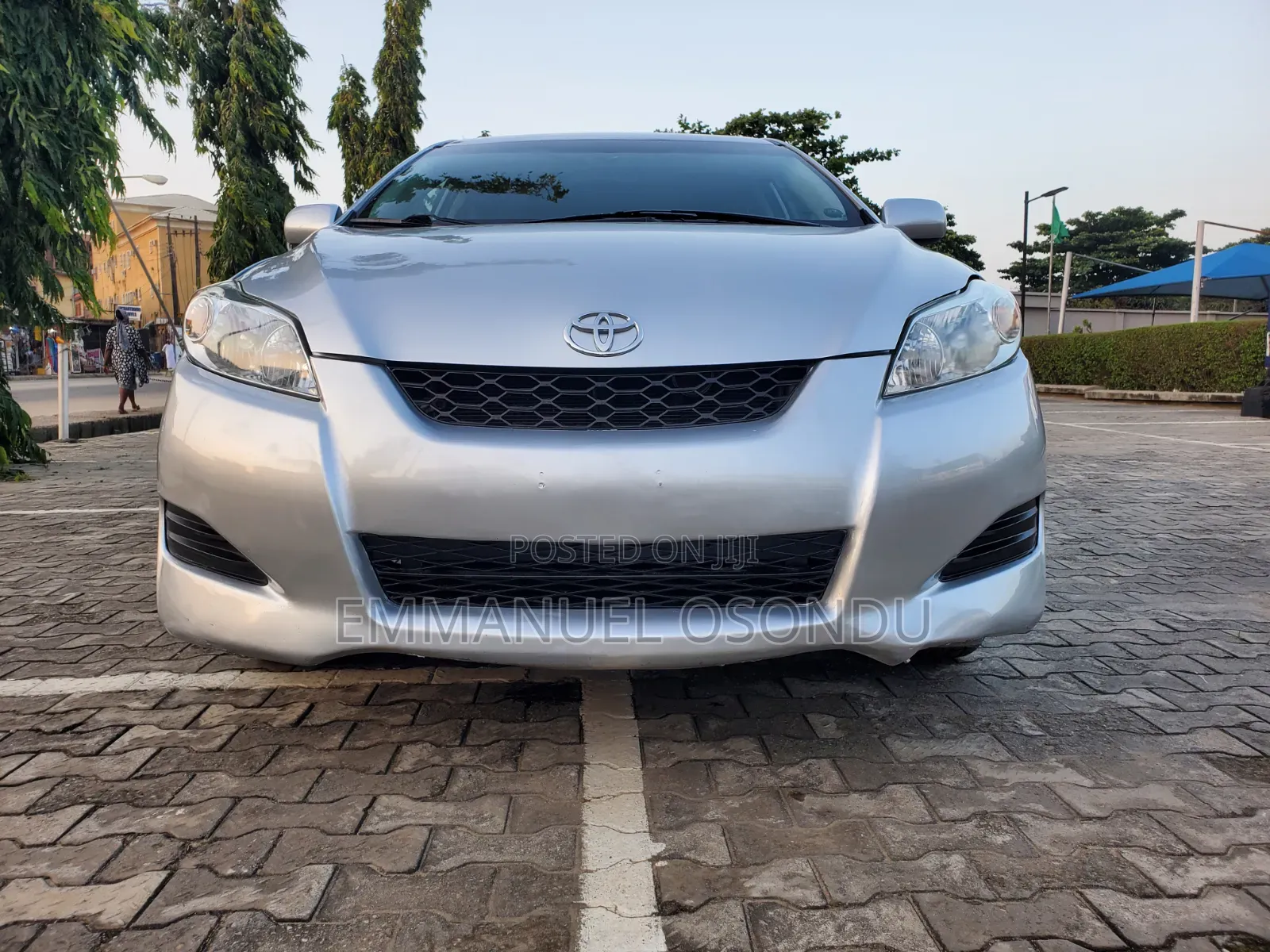 Toyota Matrix XRS Hatchback FWD (2.4L 4cyl 5A) 2009 Silver